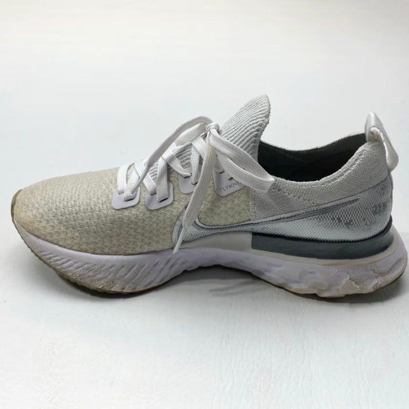 Nike Nike React Infinity Run Flyknit CD4372-101 Size 9.5 True White/Metallic Silver Size US 10 / IT 40 - 6 Thumbnail