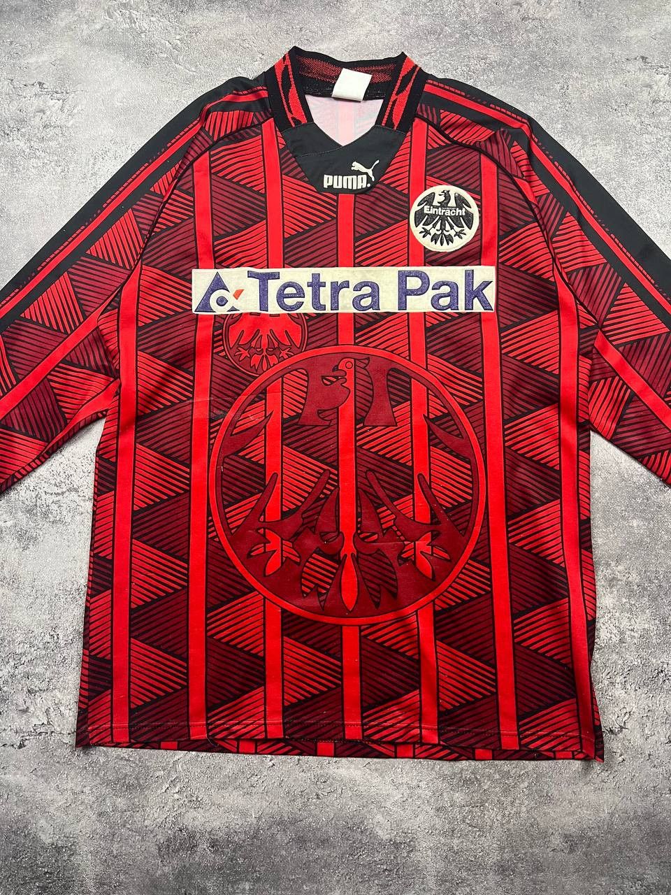 Puma Eintracht Frankfurt 1995-1996 Home Long Sleeve Jersey Size US M / EU 48-50 / 2 - 4 Thumbnail