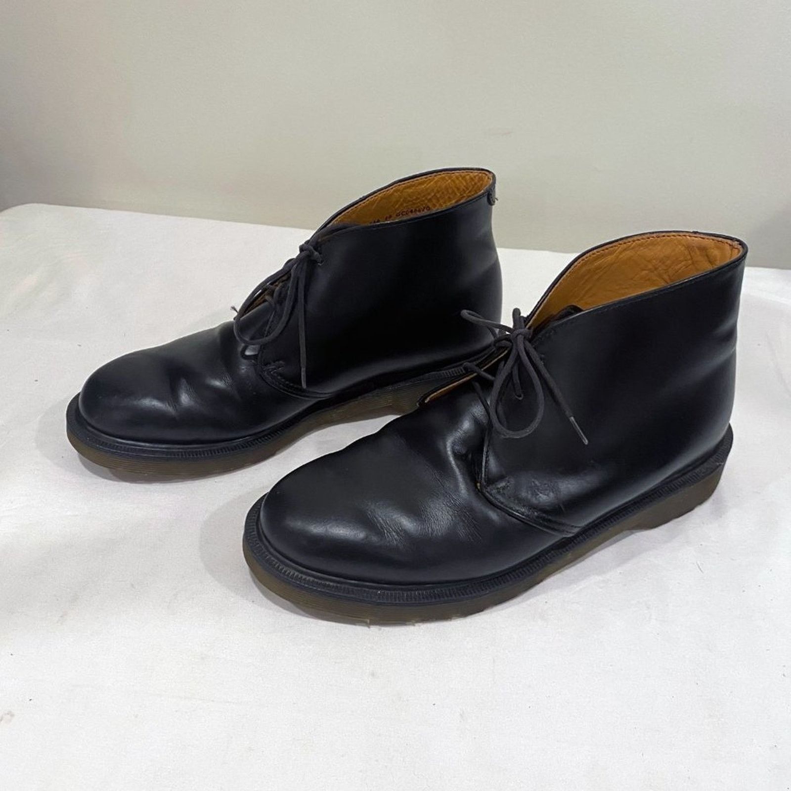 Dr. Martens Vintage Dr. Martens Chukka Boots Black Leather England Sz 7 Size US 7 / EU 40 - 2 Thumbnail