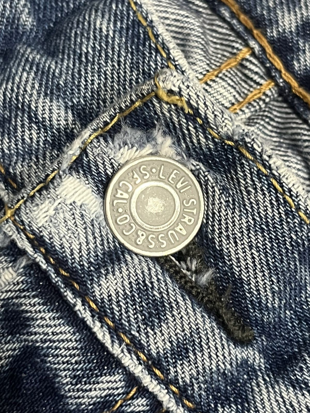 Levi's ⚡️Distressed⚡️Vintage Levi’s 551 Blue Washed Frayed Leg Jeans Size US 31 - 5 Thumbnail