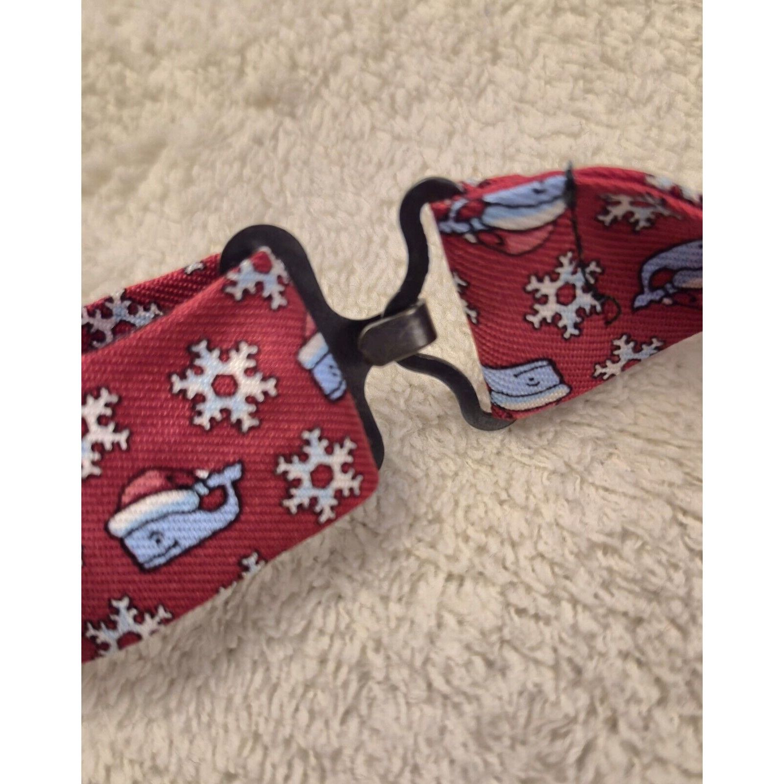 Vineyard Vines Vineyard Vines Bow Tie Silk Geometric Whale Christmas Red Size ONE SIZE - 7 Thumbnail