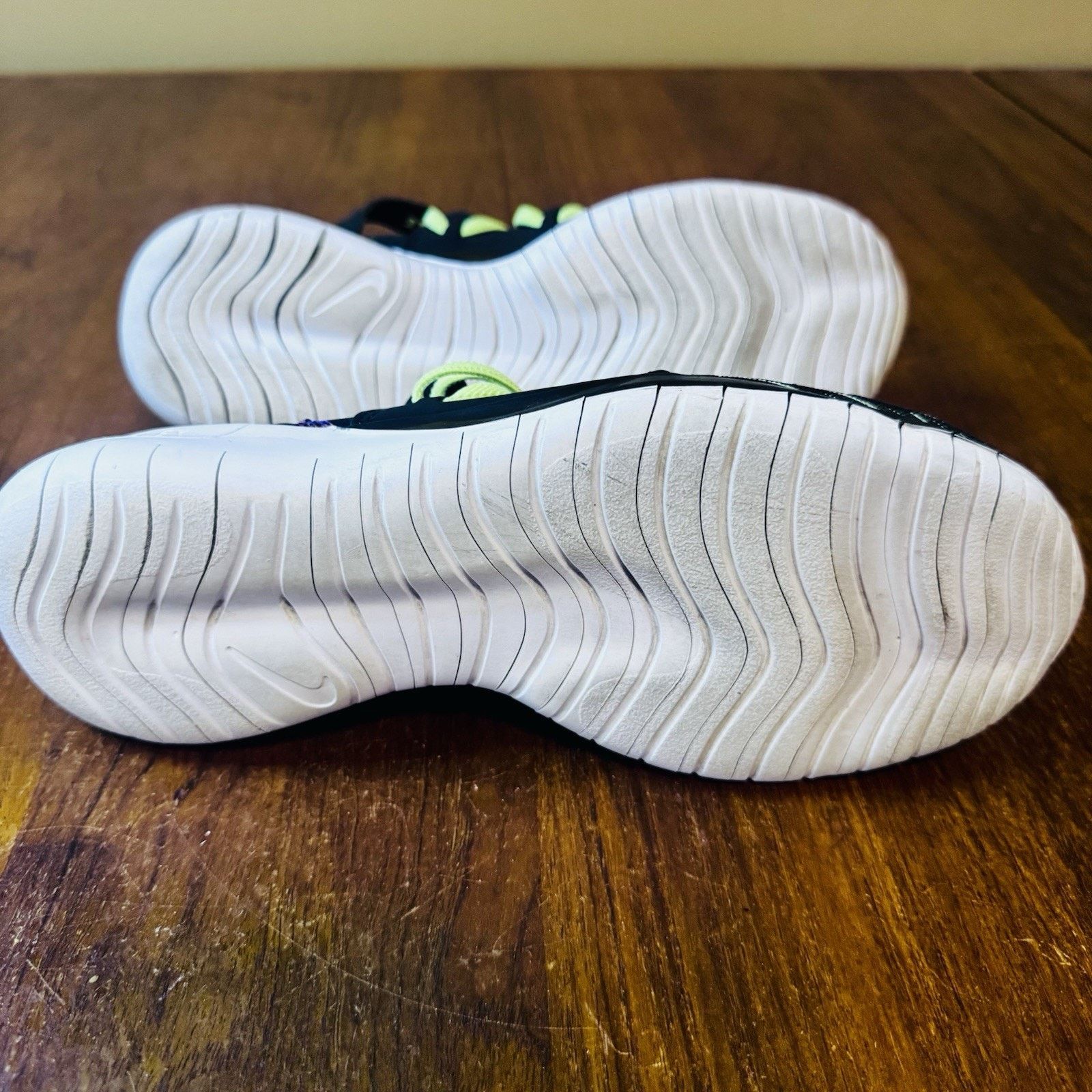 Nike Nike Flex Contact 3 Mens 8 Sneakers Black Volt Running shoes Size US 8 / EU 41 - 5 Thumbnail