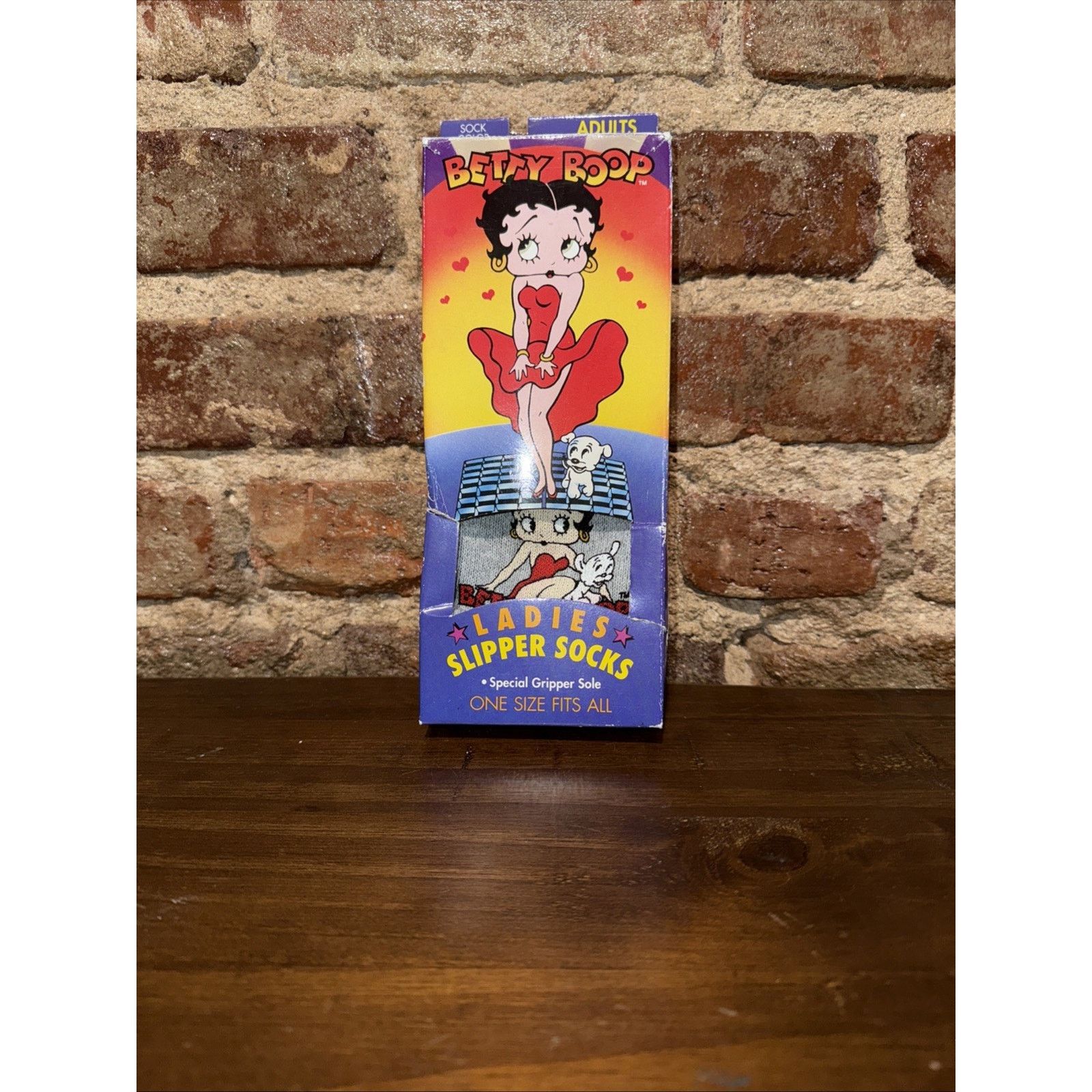 Equipment Vintage 1994 Betty Boop Slipper Socks OSFA New In Box USA Size ONE SIZE - 1 Thumbnail