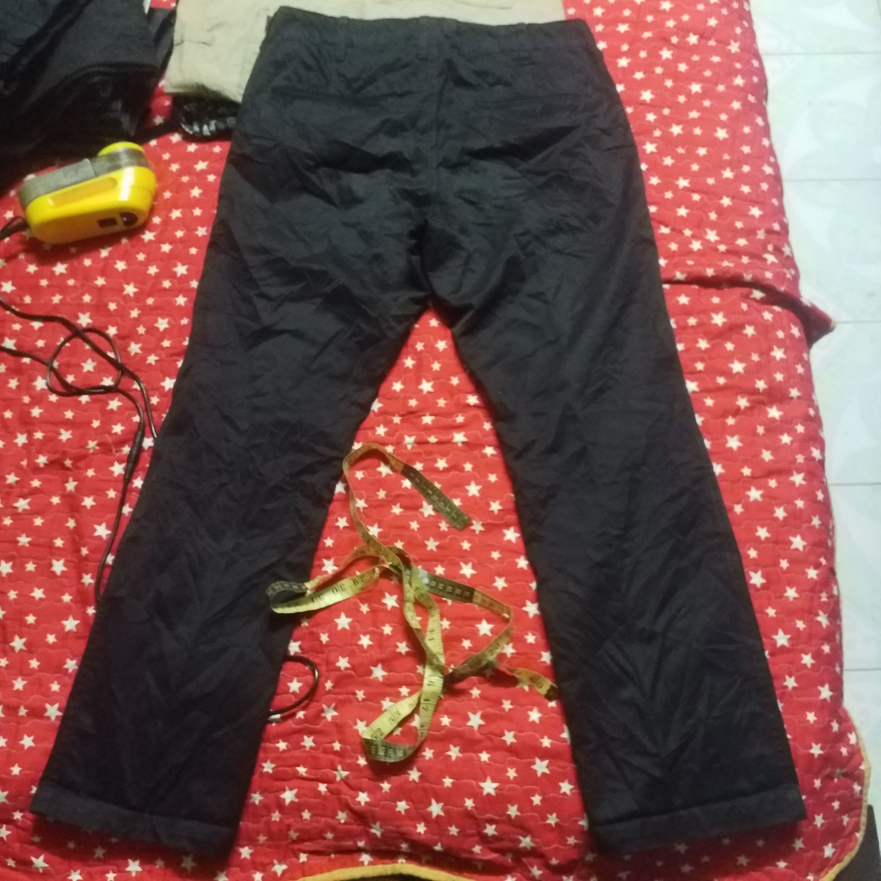Uniqlo Uniqlo chino thick material Size US 34 / EU 50 - 6 Thumbnail