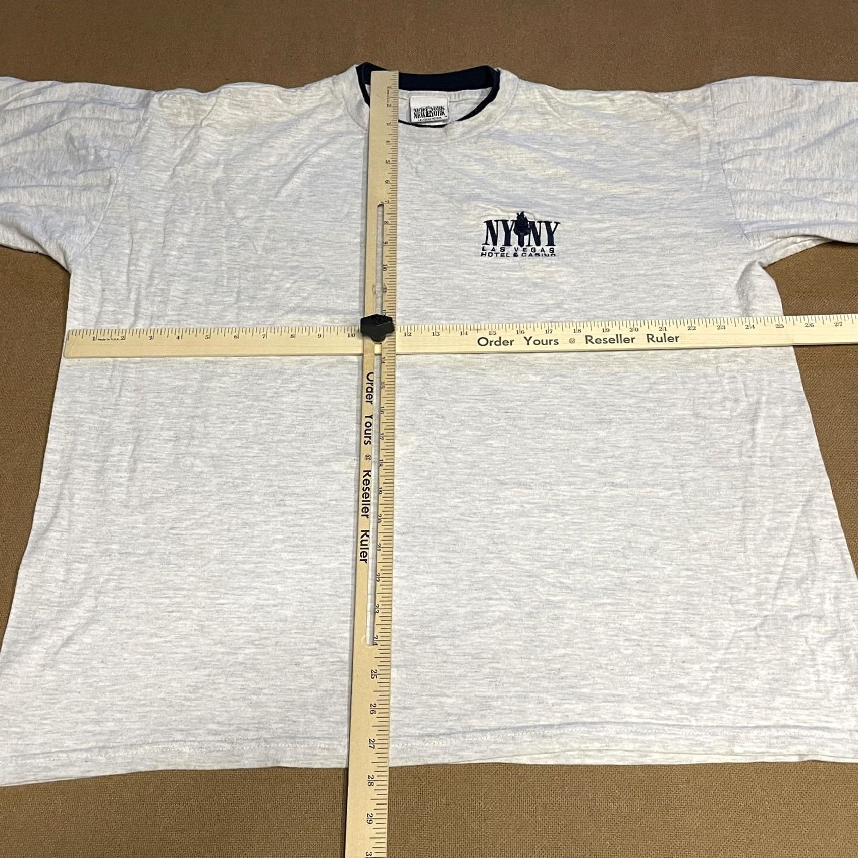 Etro New York New York Shirt Mens XL Gray Crew Neck Ringer Tee Retro Las Vegas Hotel Casino Souvenir Vintage-Style Parody? Size US XL / EU 56 / 4 - 4 Thumbnail