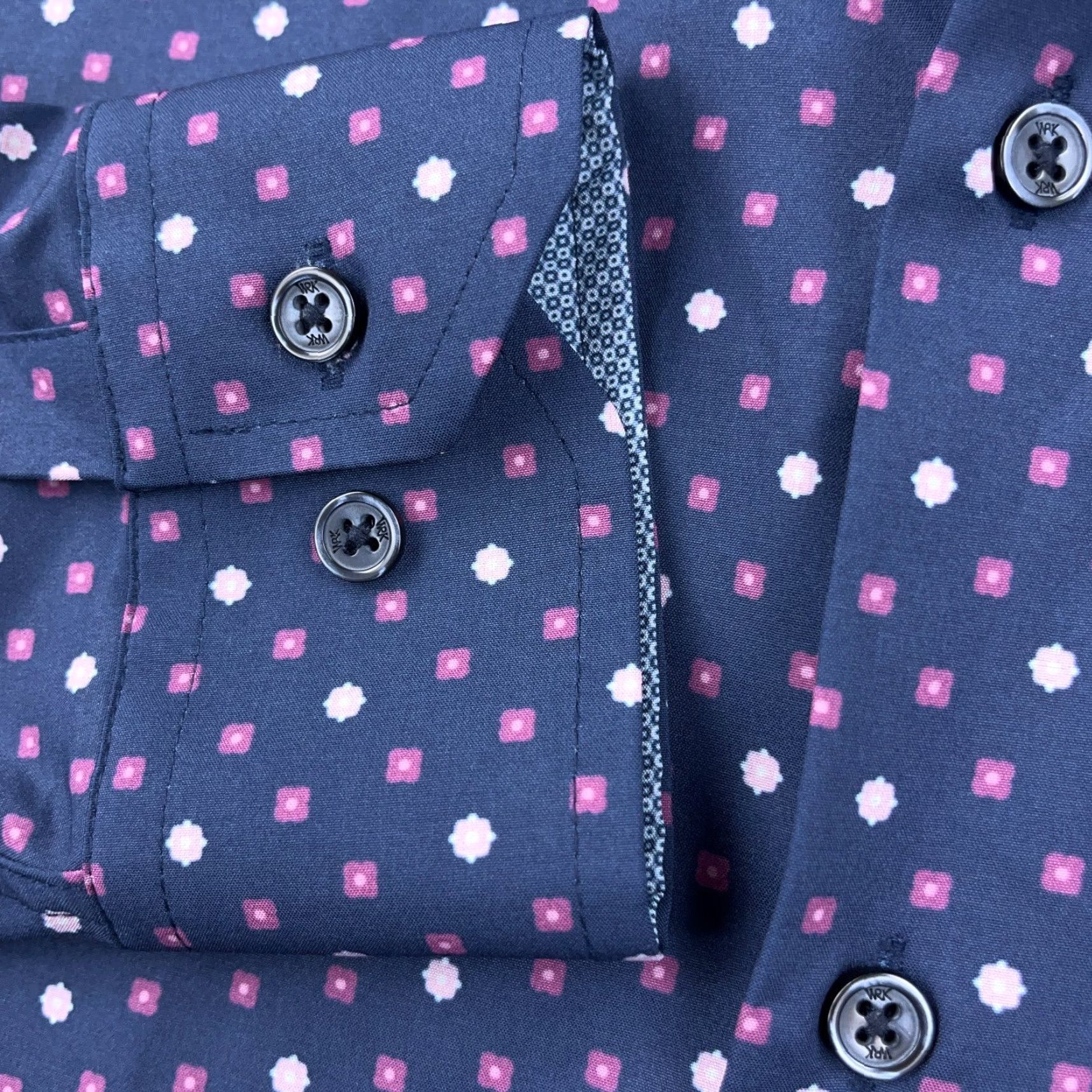 Vintage WRK Shirt Men XL Blue Pink Button Up Spotted Performance Flip Cuff Rest Karma Size US XL / EU 56 / 4 - 5 Thumbnail
