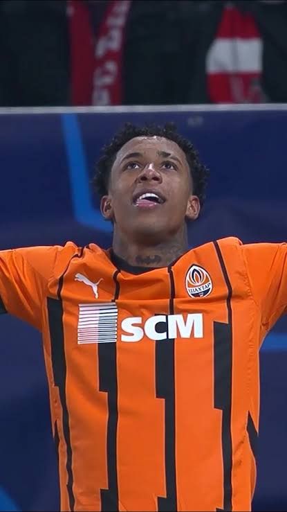 Puma NWT SHAKHTAR PUMA 2024/2025 FOOTBALL HOME JERSEY #37 KEVIN Size US L / EU 52-54 / 3 - 14 Thumbnail