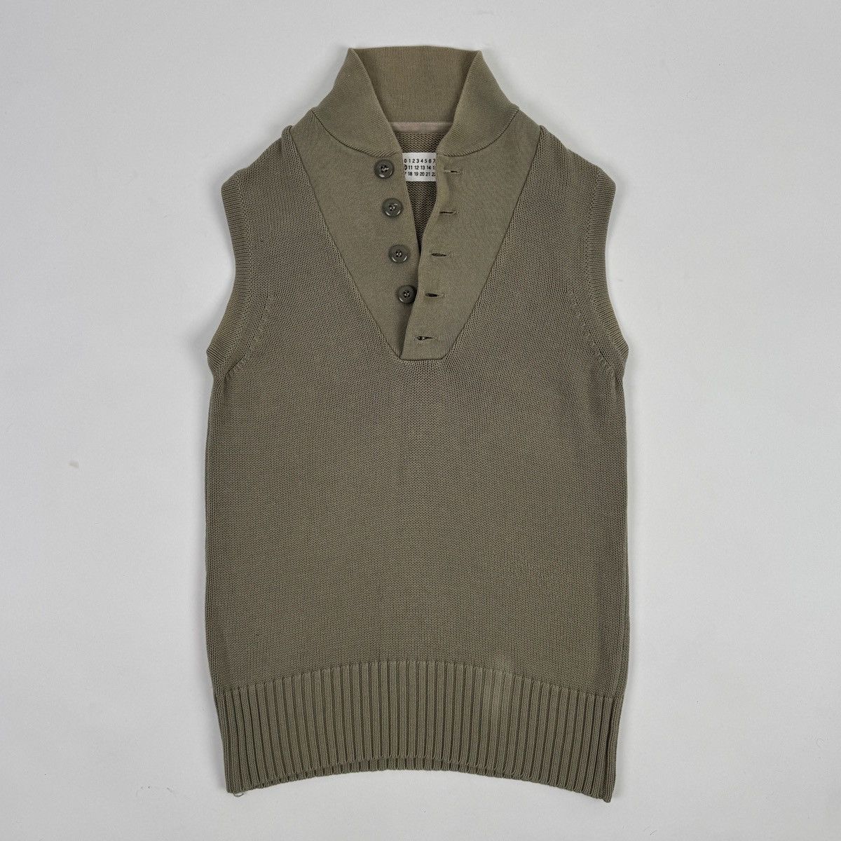 Maison Margiela SS2002 Martin Margiela Military Green Cotton Knitted Vest Size US S / EU 44-46 / 1 - 1 Thumbnail