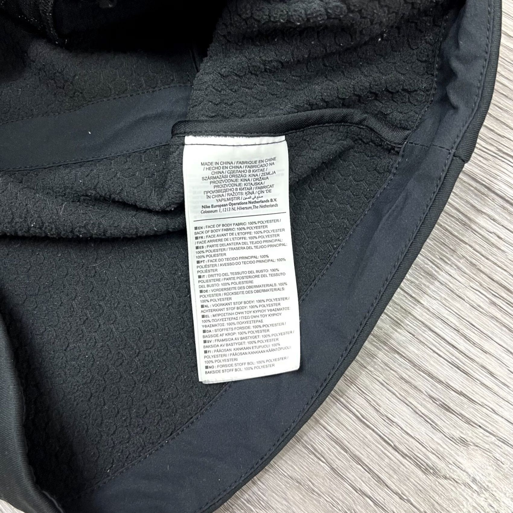 Nike Nike Jacket Womens S Black Therma Short Sleeve Top Size Size S / US 4 / IT 40 - 7 Thumbnail