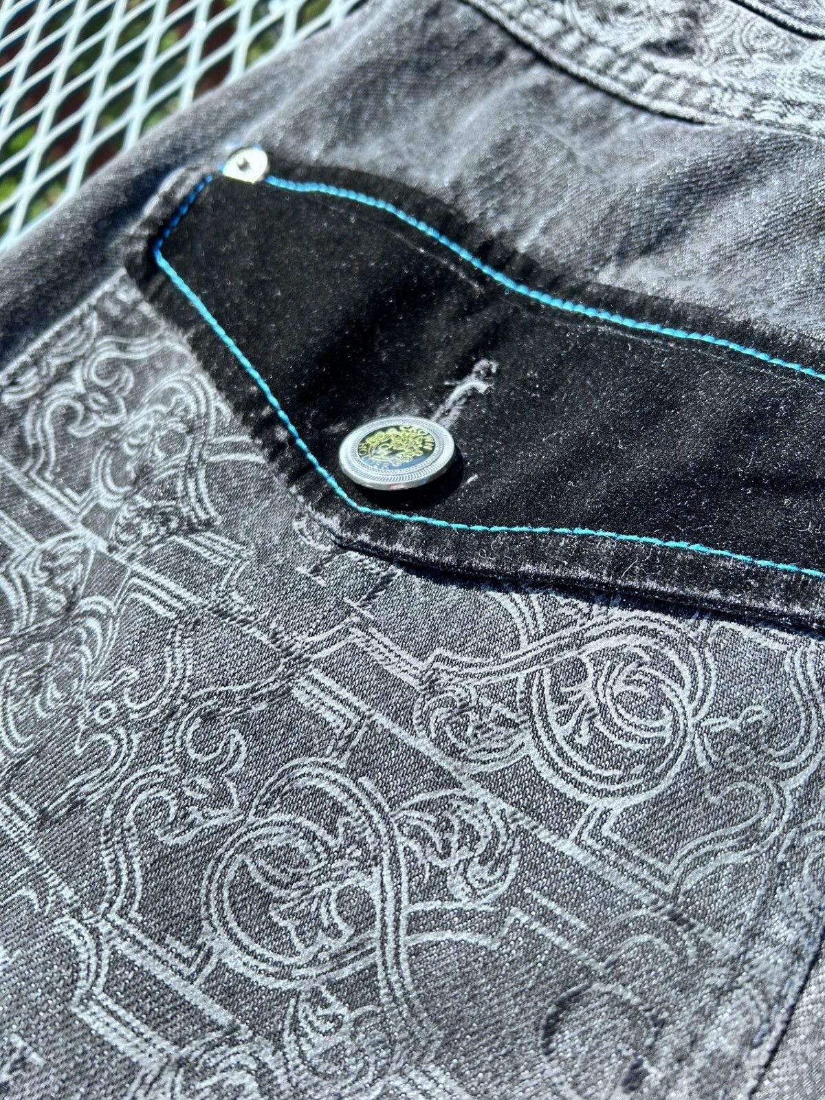 Other CRAZY RARE Y2K CROWN HOLDER JORTS PREMIUM METAL HARDWARE Size US 42 / EU 58 - 3 Thumbnail