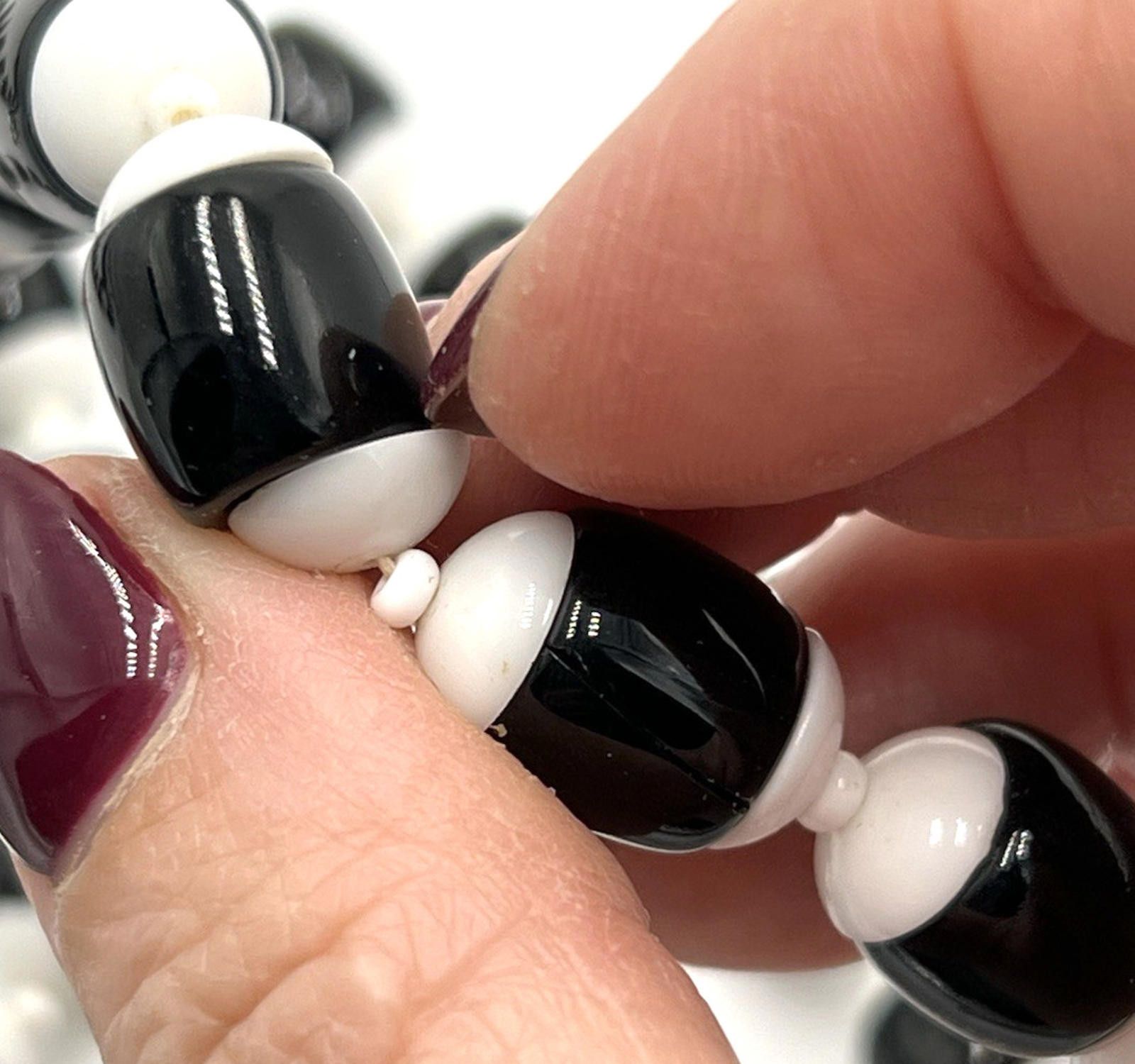 Other Miriam Haskell White Black Milk Glass Bead Necklace Size ONE SIZE - 5 Thumbnail