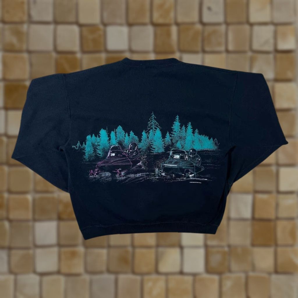 Vintage VINTAGE Alore (1992) Yellowstone Skimobile Snow Wildlife Graphic Sweatshirt L Black Mens Holiday 1990s USA Size US L / EU 52-54 / 3 - 1 Thumbnail