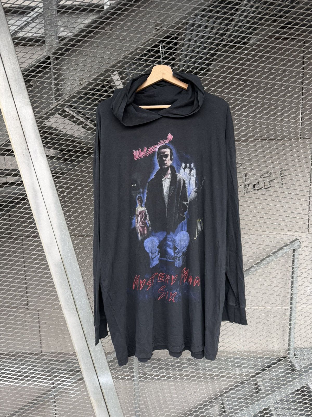 t*2様 mm6 Maison Margiela Mystery Man フード Maison Margiela MM6 MAISON MARGIELA MYSTERY MAN SIX HOODIE | Grailed