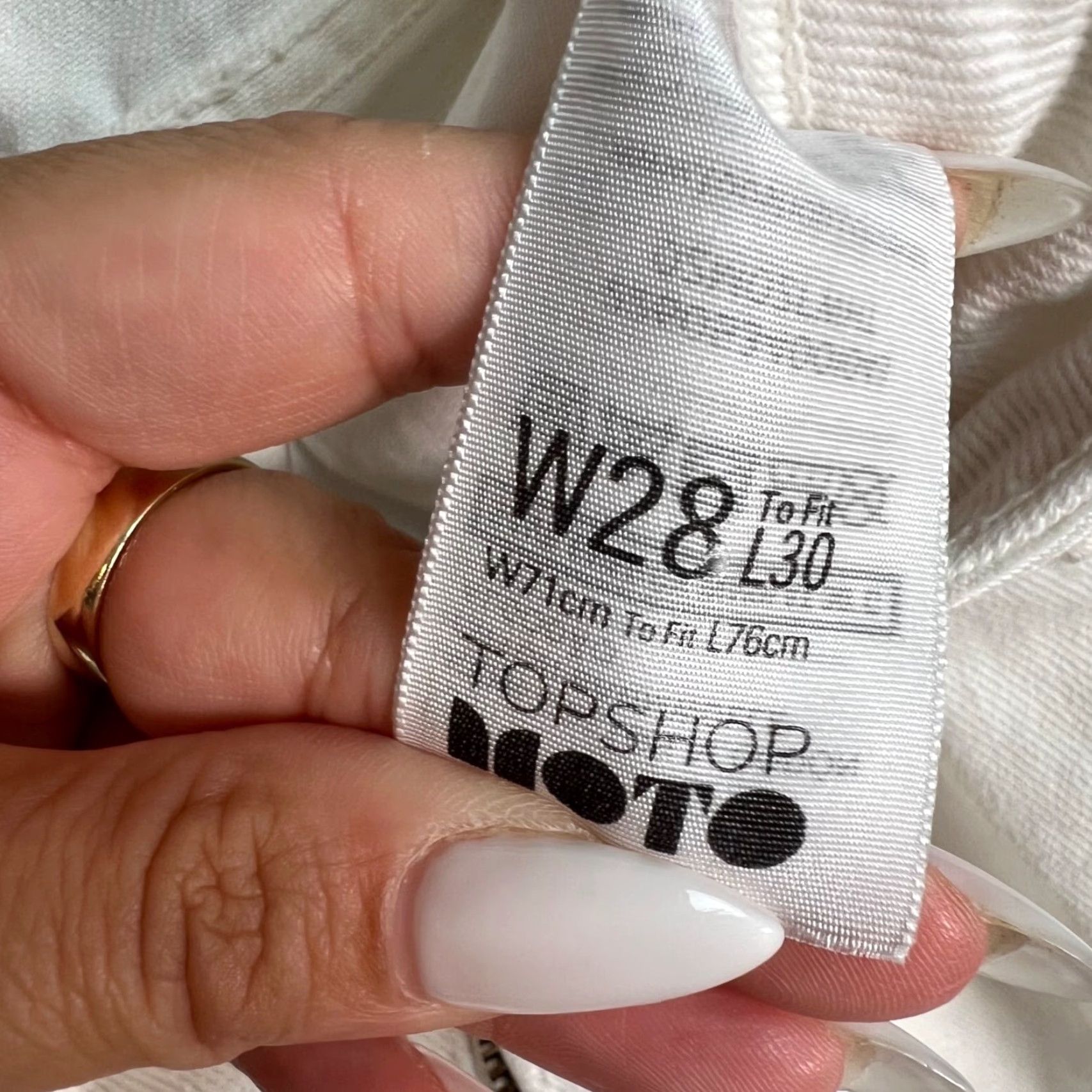 Topshop VINTAGE Topshop Mom White High-Rise Distressed Jeans 28 x 30 Cotton Denim Womens Size 28" / US 6 / IT 42 - 4 Thumbnail