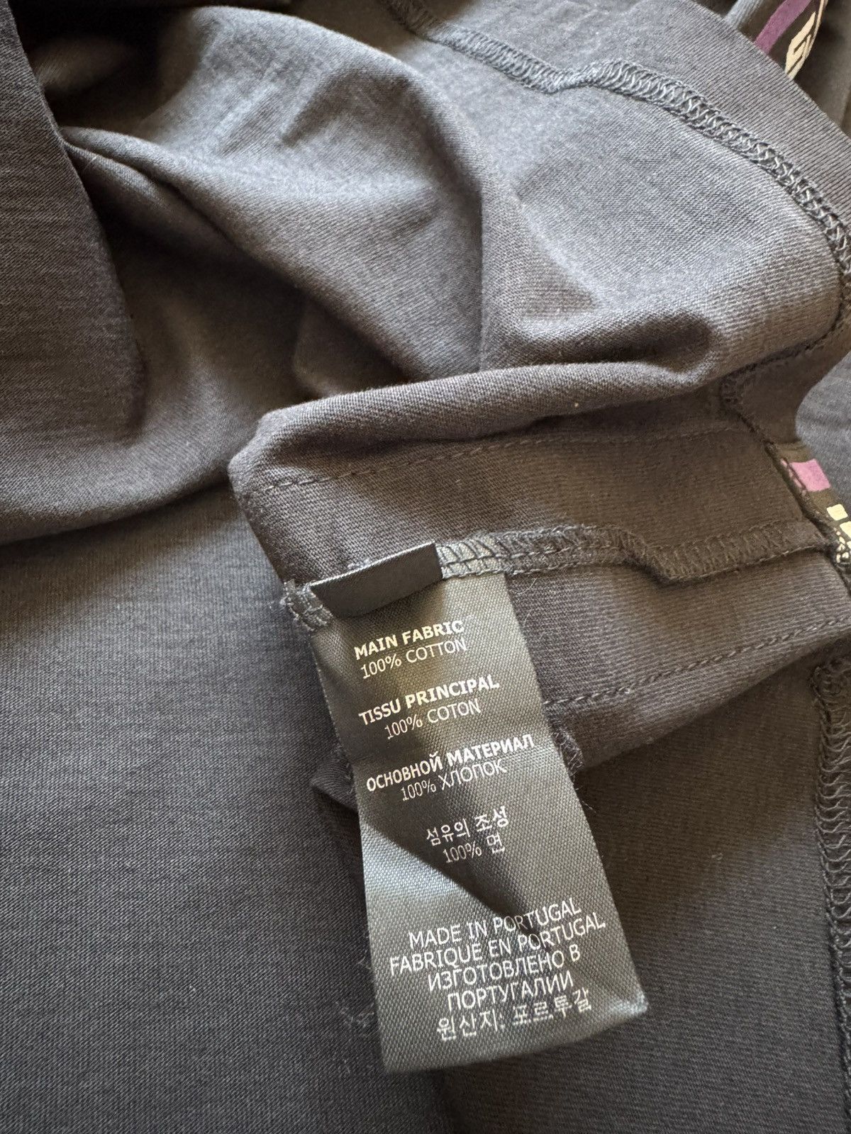 VTMNTS × Vetements Vetements Logo Tape Tee Black/Purple Medium Size US M / EU 48-50 / 2 - 11 Thumbnail