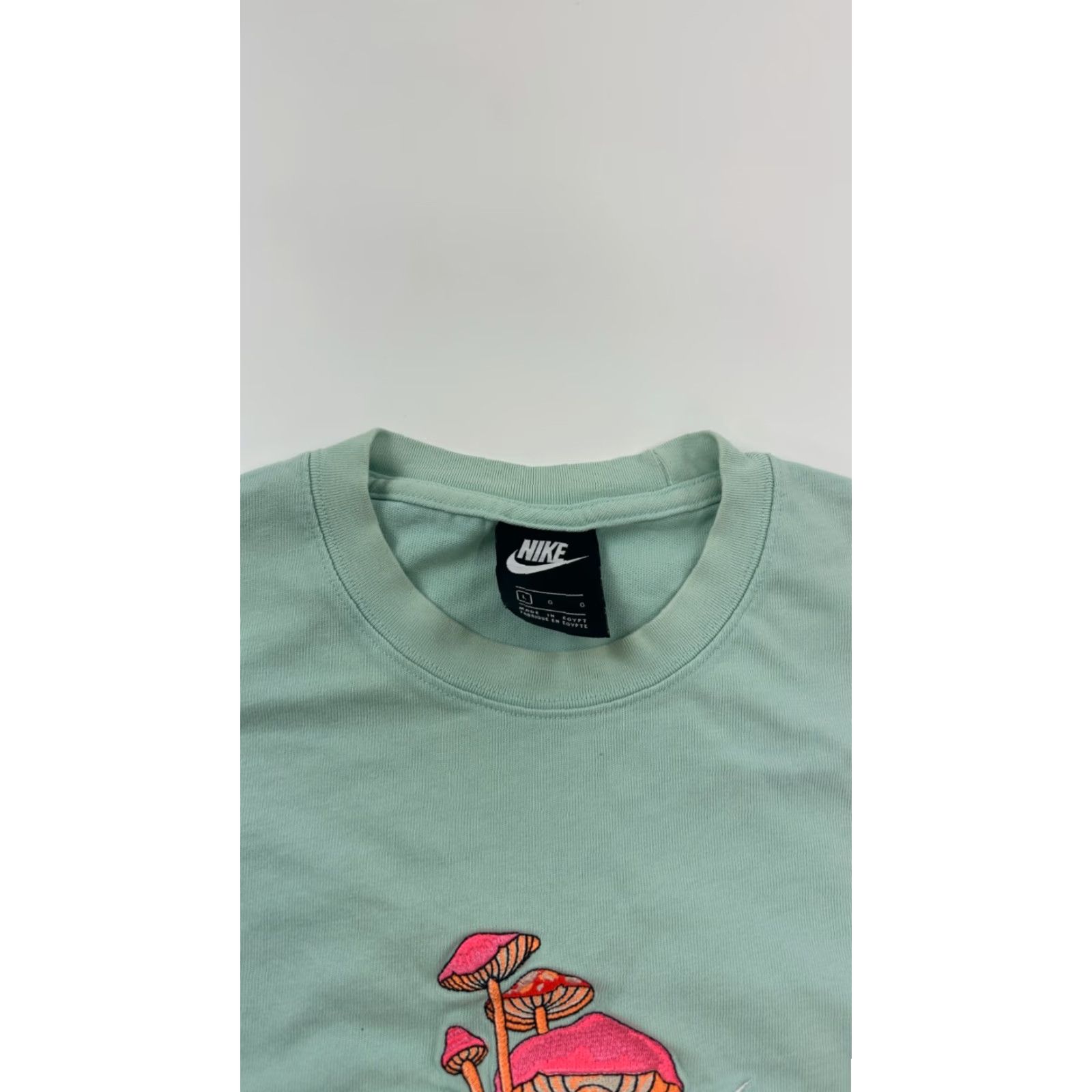 Nike Nike Cropped Pullover Top Womens Large Blue Short Sleeve Embroidered Mushrooms Activewear Size L / US 10 / IT 46 - 2 Thumbnail