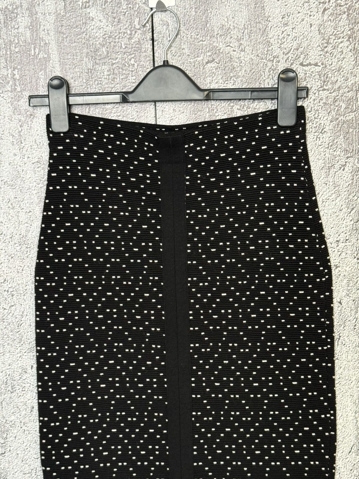 Armani Emporio Armani Pencil Skirt Black White Pattern Stretch Midi Size 28" / US 6 / IT 42 - 7 Thumbnail
