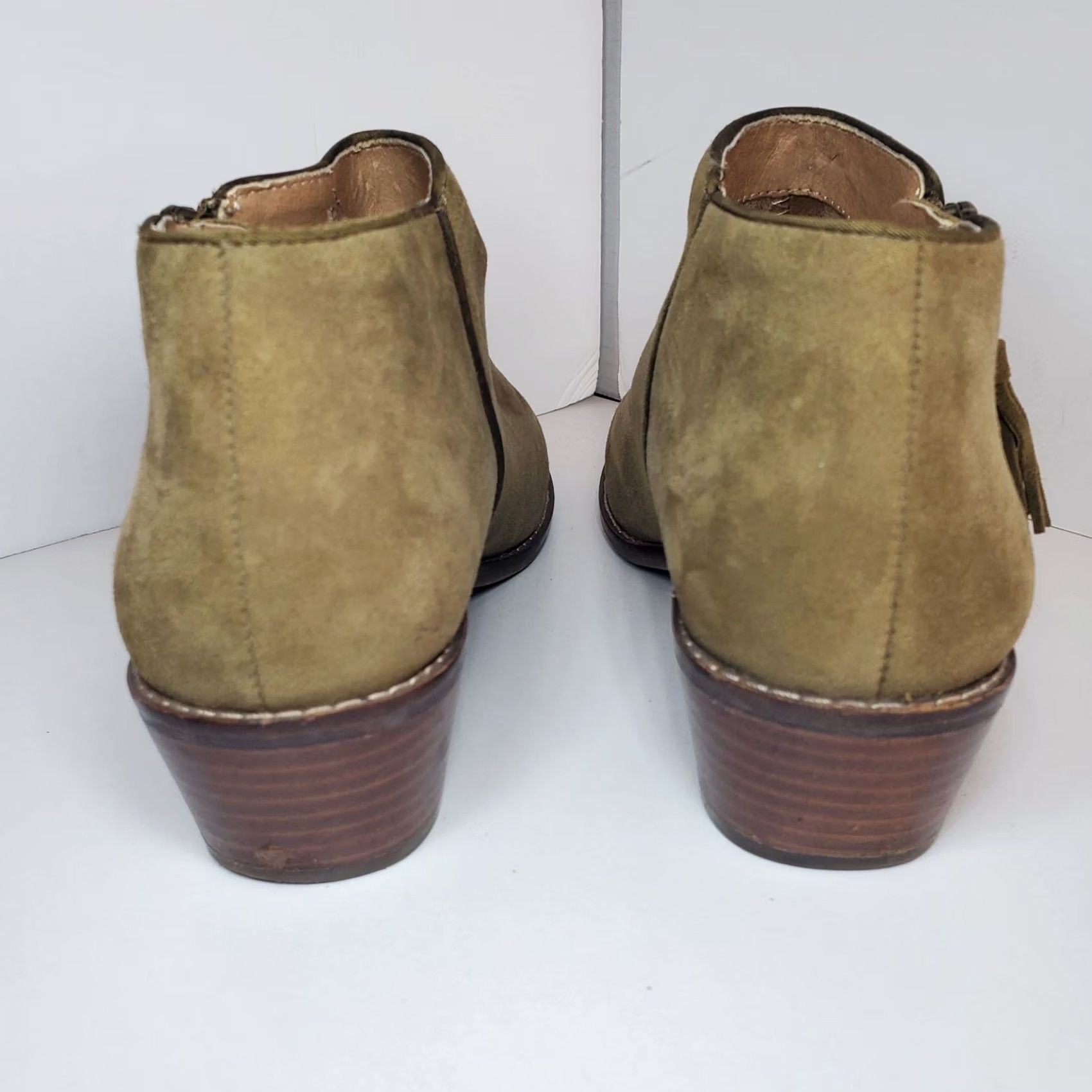 Vionic Vionic Cecily Ankle Boot Booties Womens Sz 7 Stone Suede Leather Minimalist Size US 7 / IT 37 - 6 Thumbnail