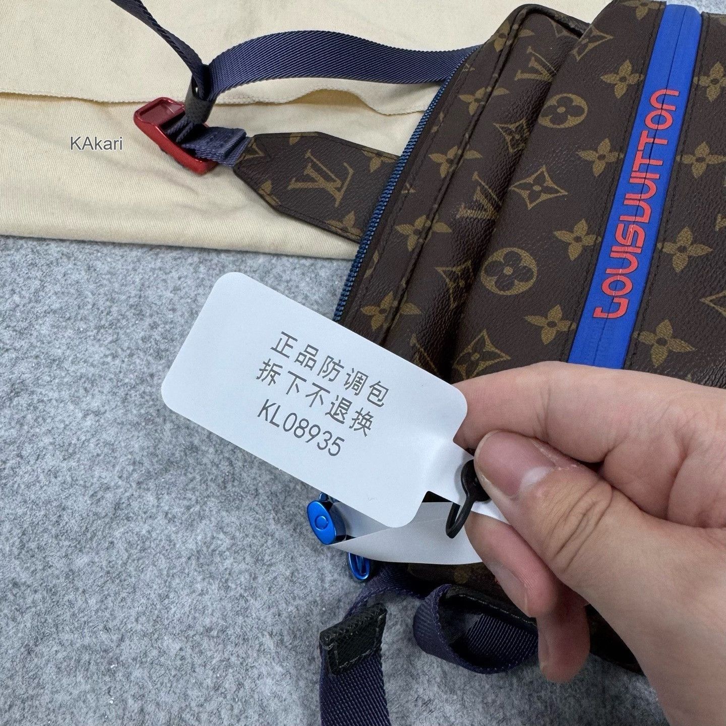 Louis Vuitton Louis Vuitton Monogram Canvas Messenger Bag Size 26 - 7 Thumbnail