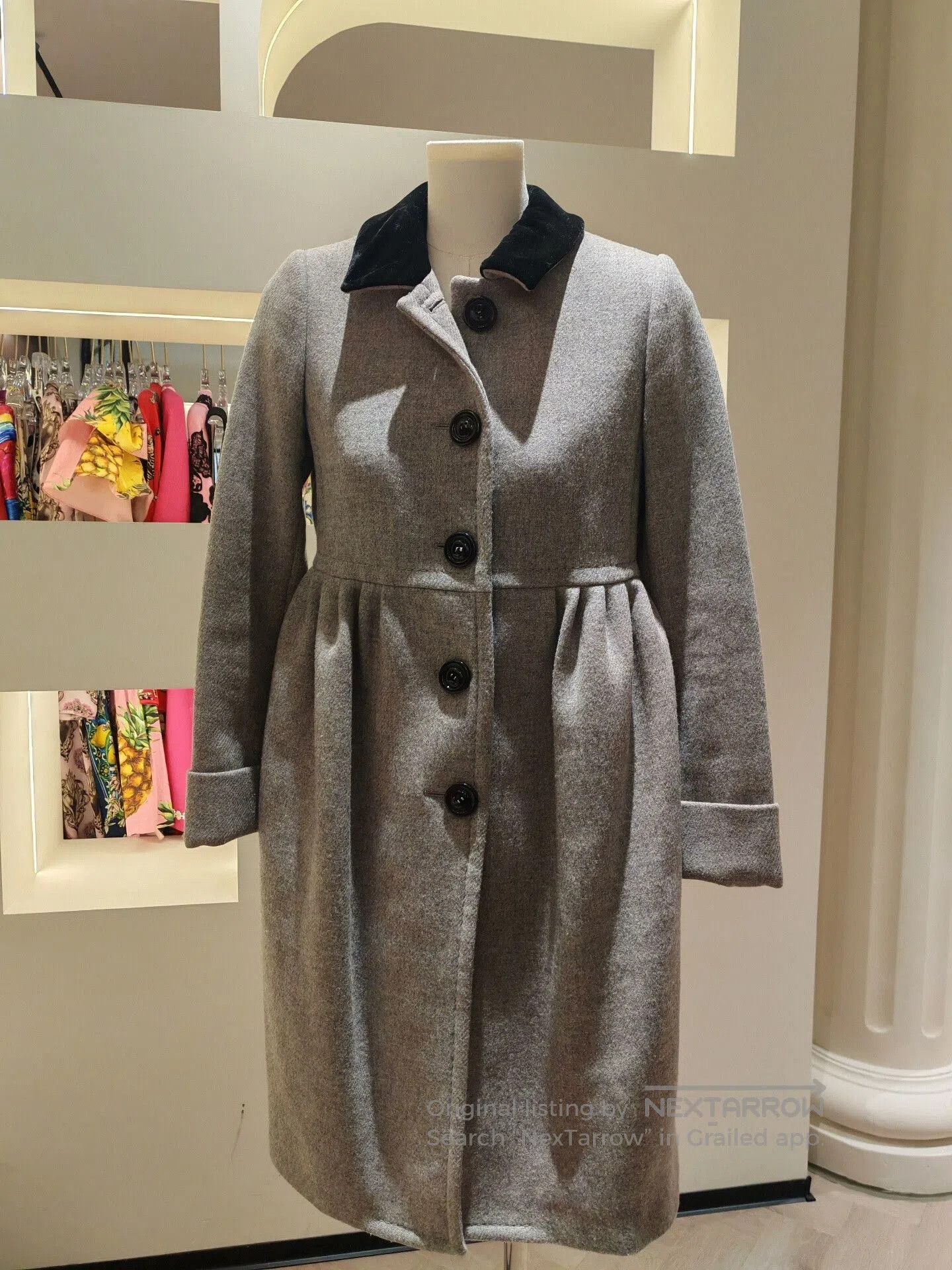 Moschino MOSCHINO CHEAP AND CHIC Wool Coat. Size M / US 6-8 / IT 42-44 - 1 Thumbnail