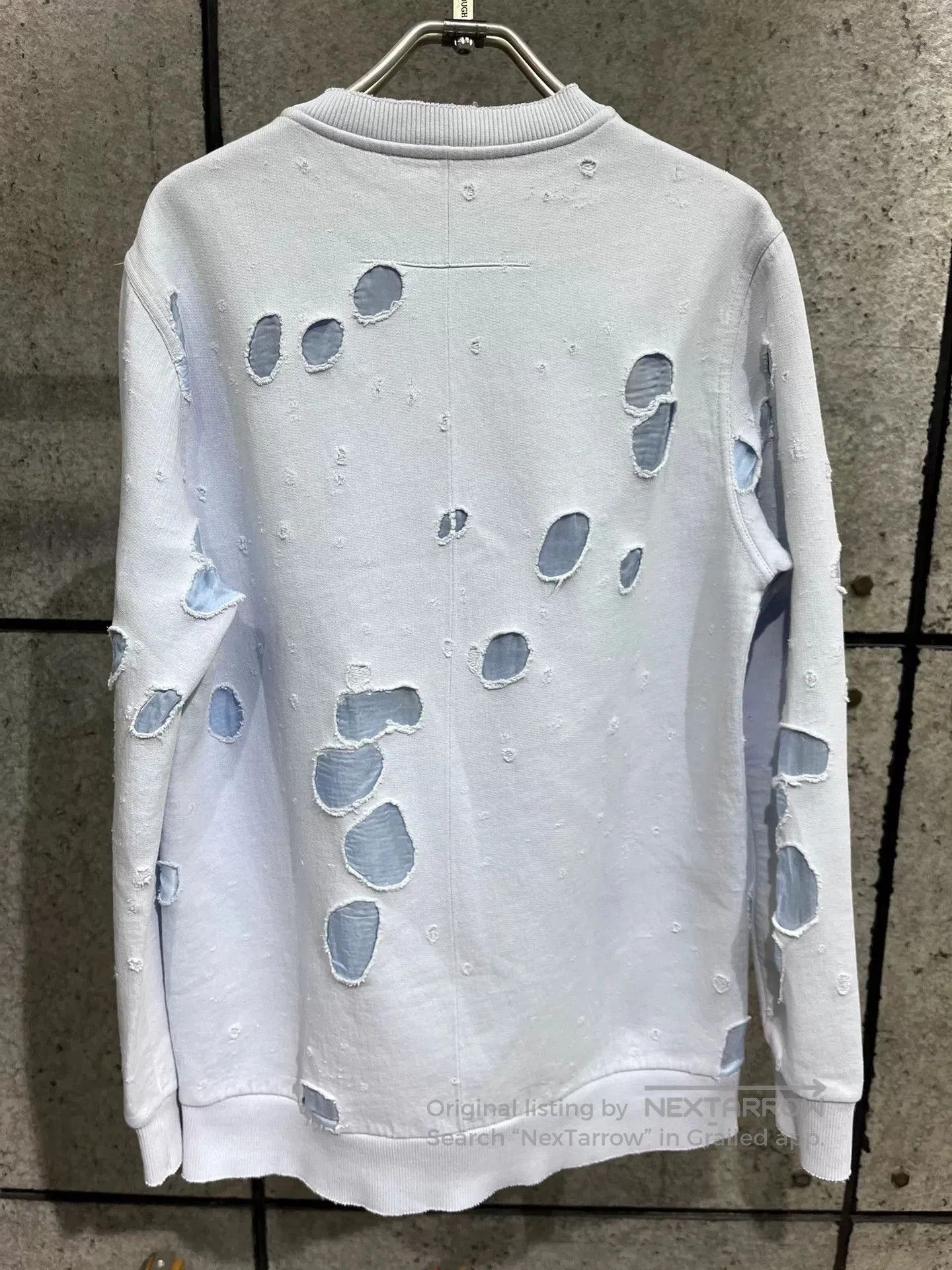 Givenchy Givenchy Blue Distressed Sweatshirt XS. Size US XS / EU 42 / 0 - 7 Thumbnail