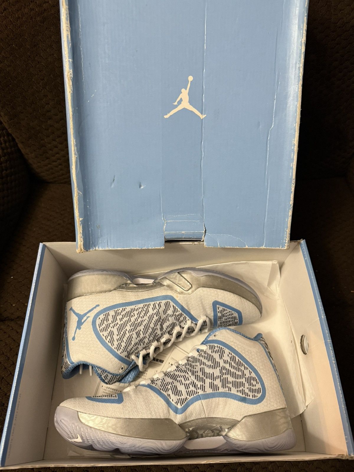 Jordan Brand Nike Air Jordan XXIX (29) Pantone “gift of flight” DS OG Box Size US 9 / EU 42 - 2 Thumbnail