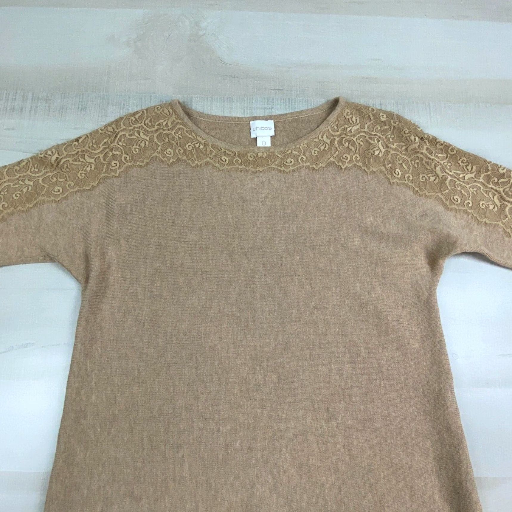 Vintage Chico's Womens Tan Sweater Pullover Lace Edges 3/4 Sleeves Size 0 Beige Ladies Size S / US 4 / IT 40 - 2 Thumbnail
