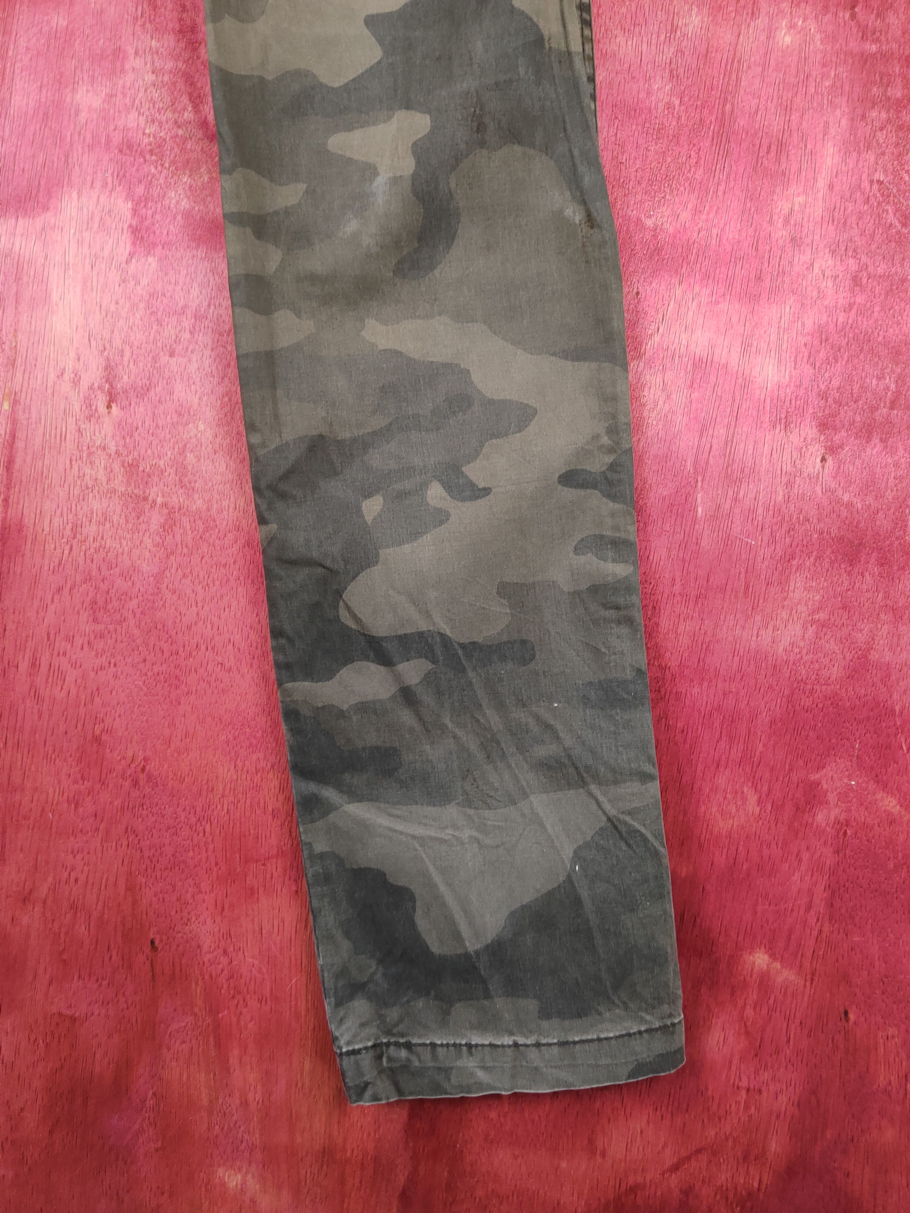 Japanese Brand Uniqlo Camo Multipocket Tactical Cargo Pants #S1838 Size 28" / US 6 / IT 42 - 11 Thumbnail
