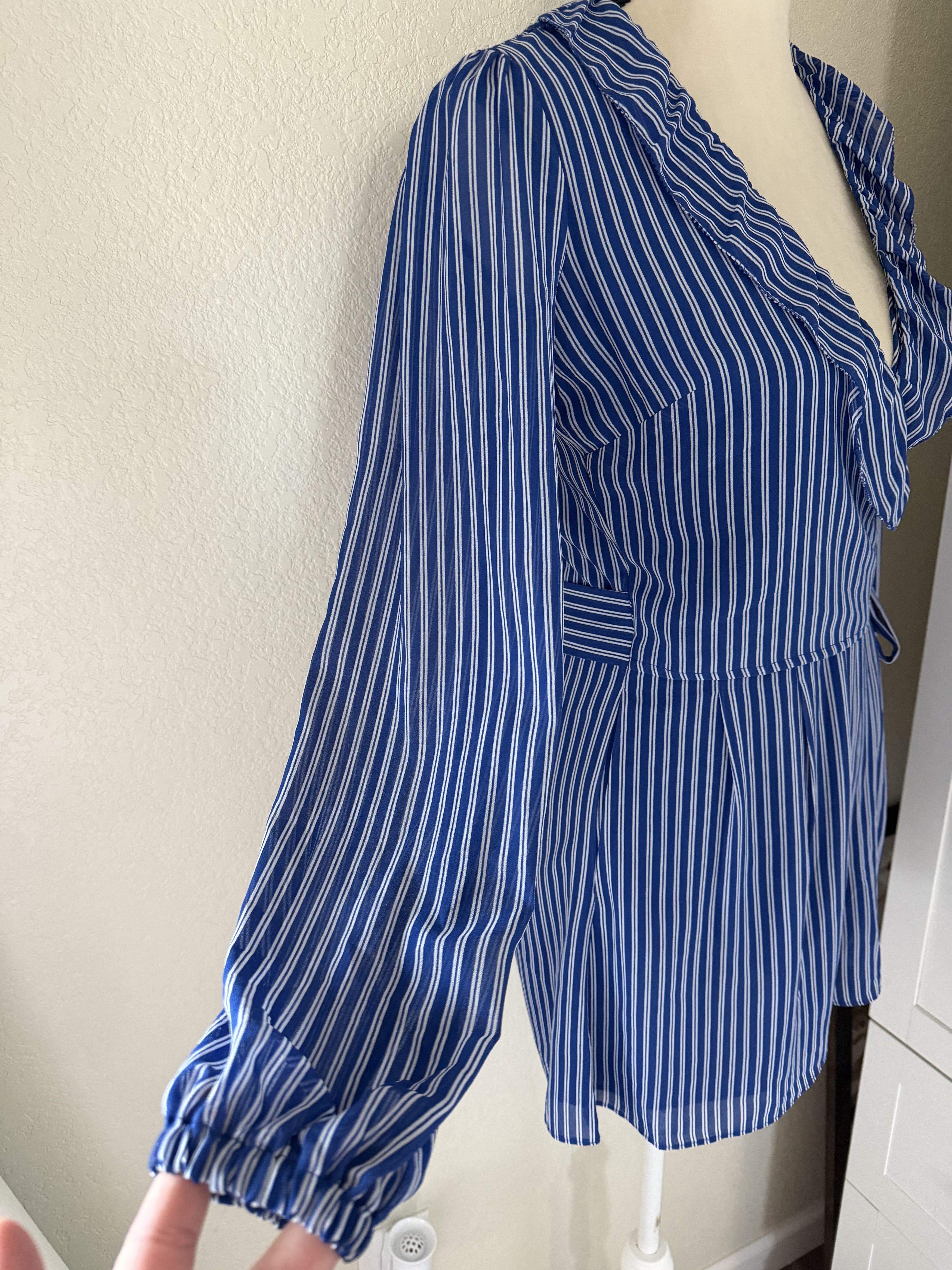 Michael Kors Michael Kors Women's Striped Ruffled Romper Size XS / US 0-2 / IT 36-38 - 6 Thumbnail