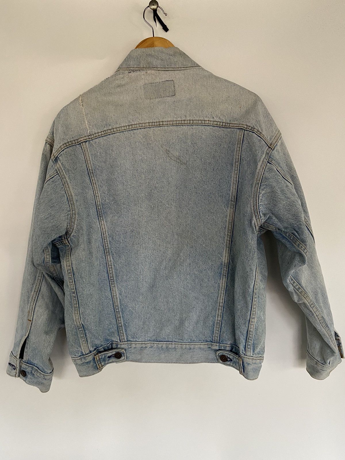 Levi's × Levi's Vintage Clothing Distressed Vintage Levi’s Trucker Denim Jeans Jacket USA Size US S / EU 44-46 / 1 - 2 Thumbnail