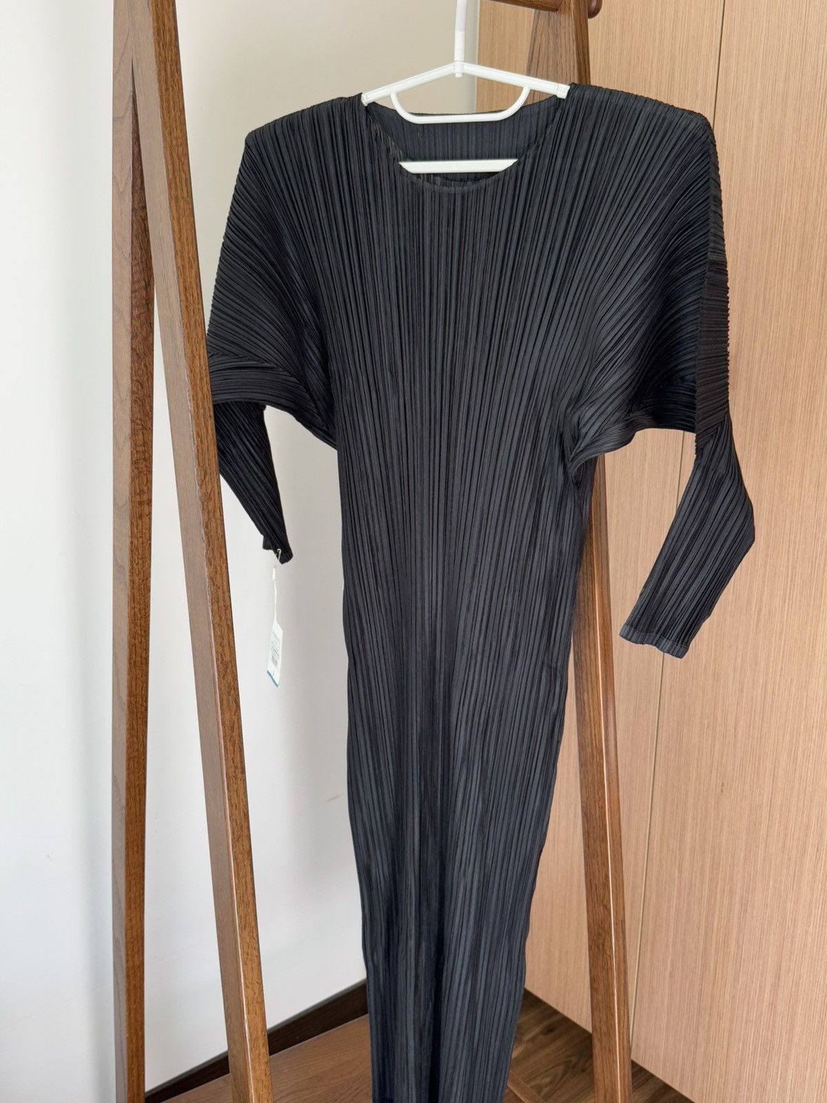 Issey Miyake × Pleats Please Issey Miyake Pleats Please ISSEY MIYAKE Dress Monthly Colors Size M / US 6-8 / IT 42-44 - 5 Thumbnail