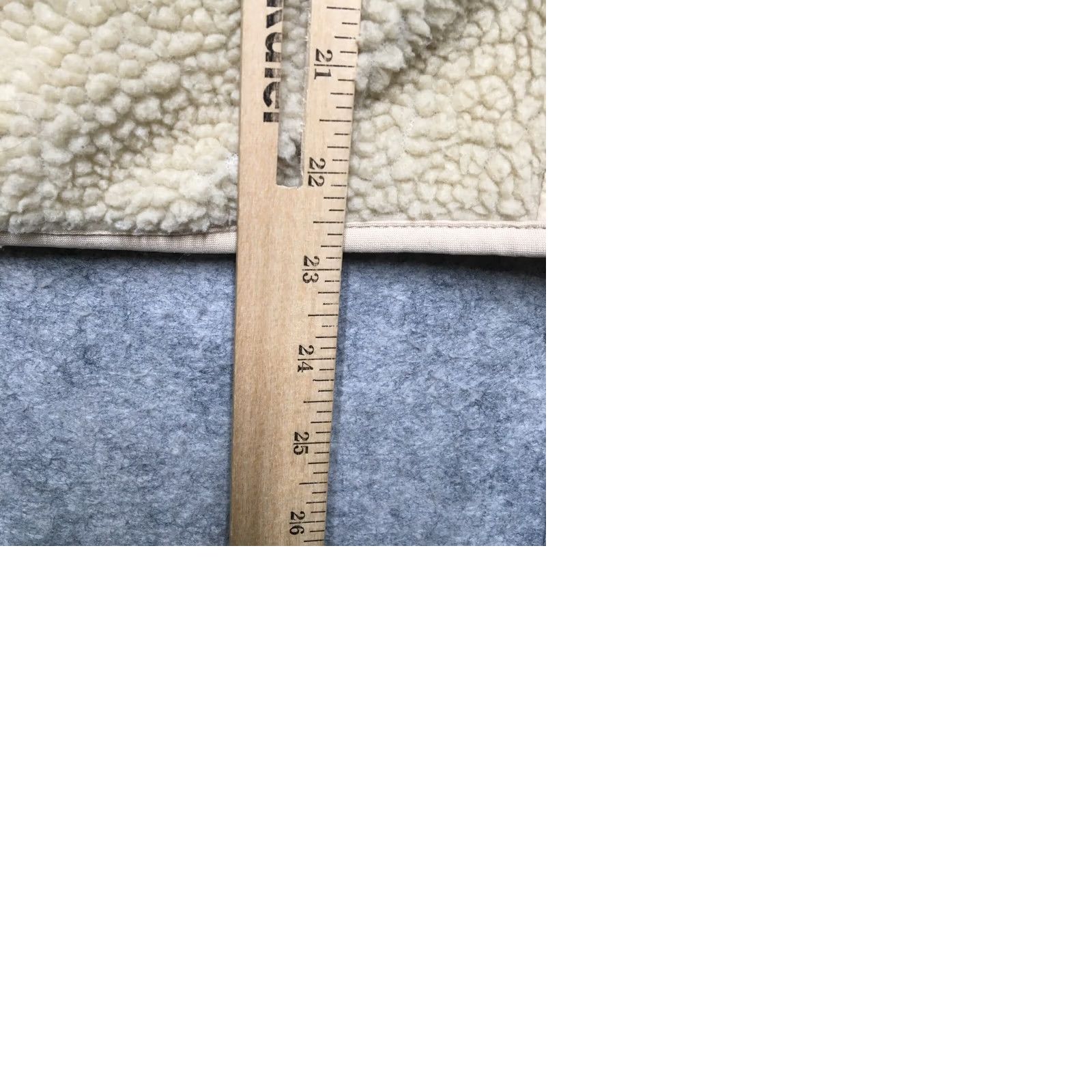 Patagonia Patagonia Jacket Womens S Beige Full Zip Fleece Sherpa 2010 Outdoor Retro USA Islands (Note: If "Islands" not in title, remove) Size S / US 4 / IT 40 - 9 Thumbnail