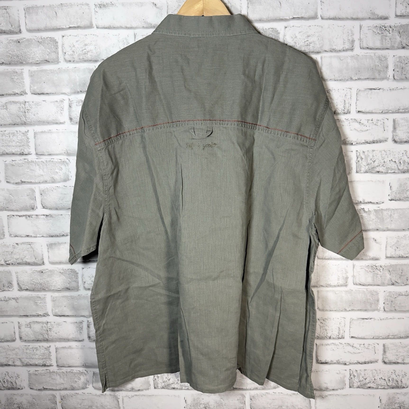 Life is Good VINTAGE Life is Good Mens Short Sleeve Linen Button-Down Shirt XL Gray Embroidered Casual Ruched Size US XL / EU 56 / 4 - 5 Thumbnail