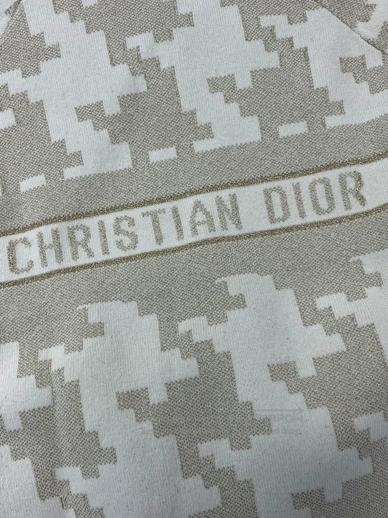 Dior Dior White gold checked letter cashmere sweater Size XS / US 0-2 / IT 36-38 - 3 Thumbnail