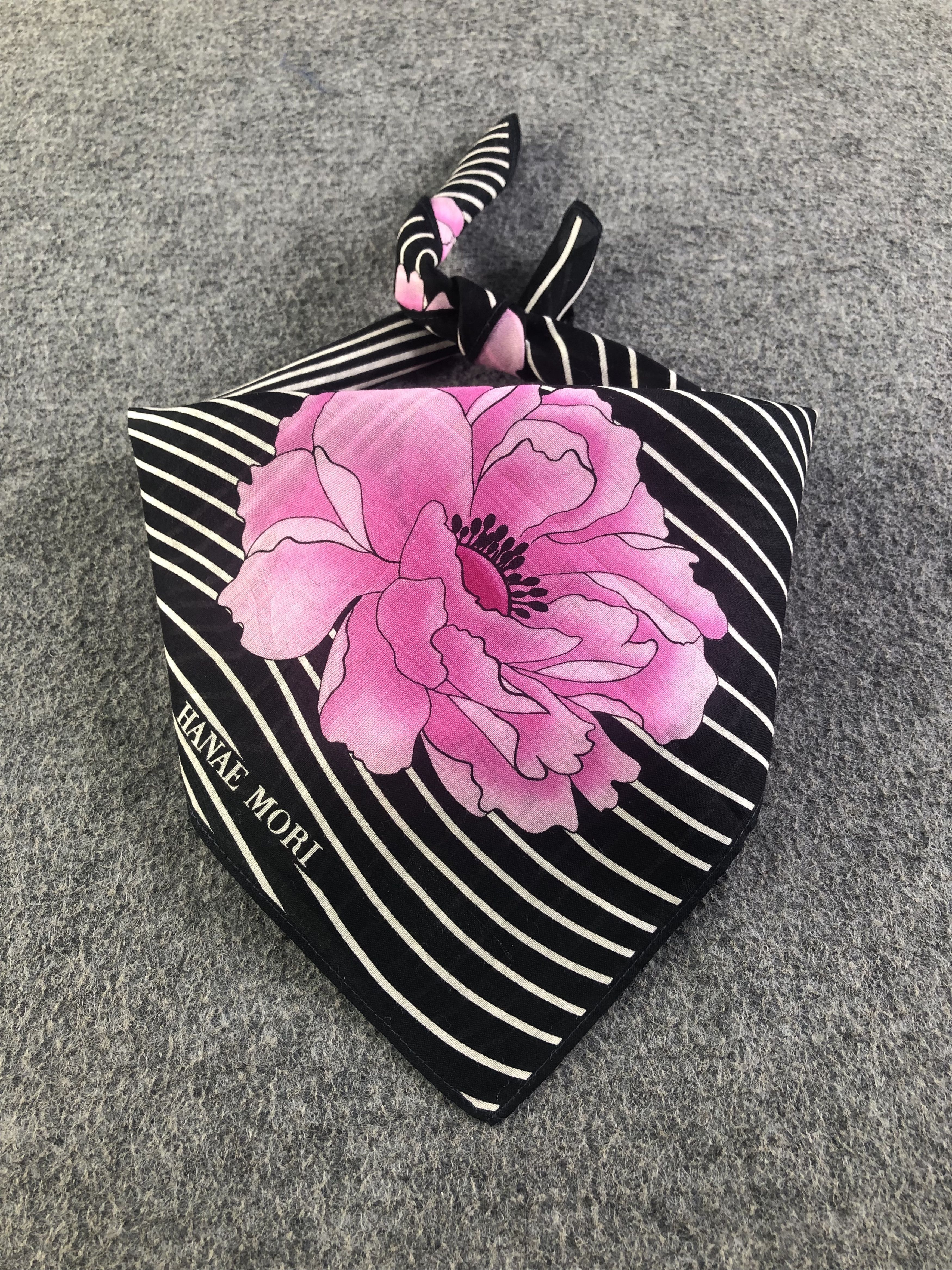 Hanae Mori Hanae Mori Handkerchief / Bandana / Neckerchief C495 Size ONE SIZE - 1 Thumbnail