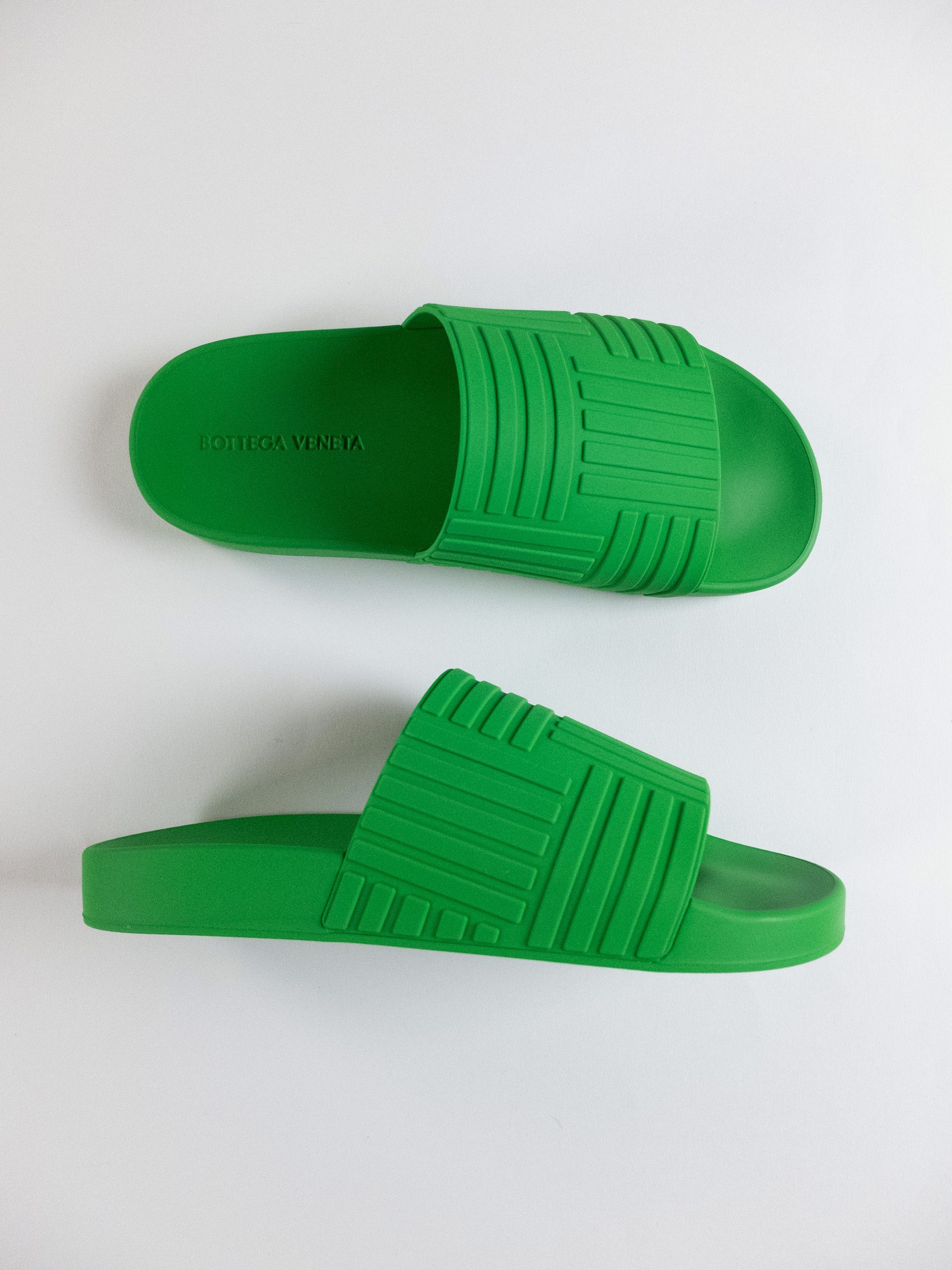 サンダル BOTTEGA VENETA Slippers and Clogs Men Rubber Green/Kiwi NIB $420 Bottega Veneta Men's Rubber Kiwi Slides Sandals 11