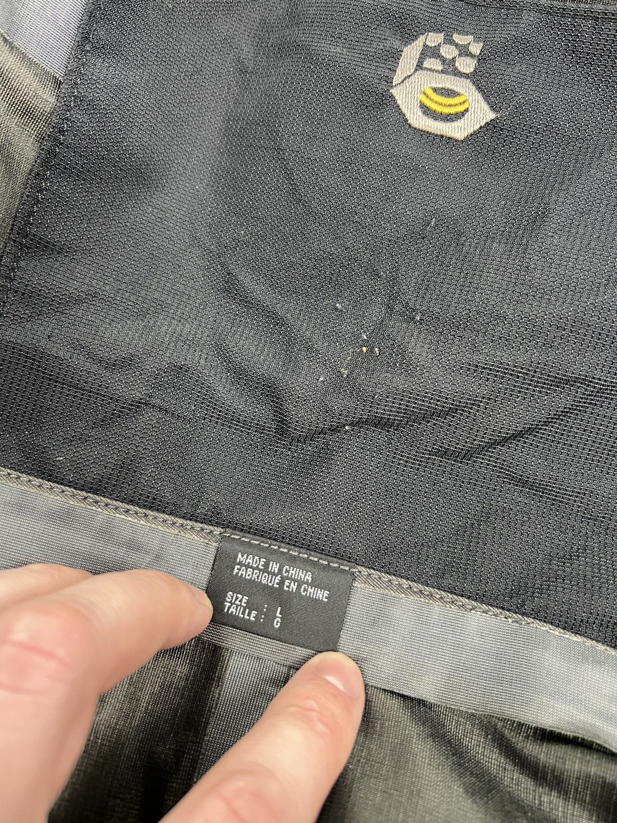 Mountain Hardwear Mountain Hardwear Gore Tex XCR Jacket Size L gorpcore Size US L / EU 52-54 / 3 - 18 Thumbnail