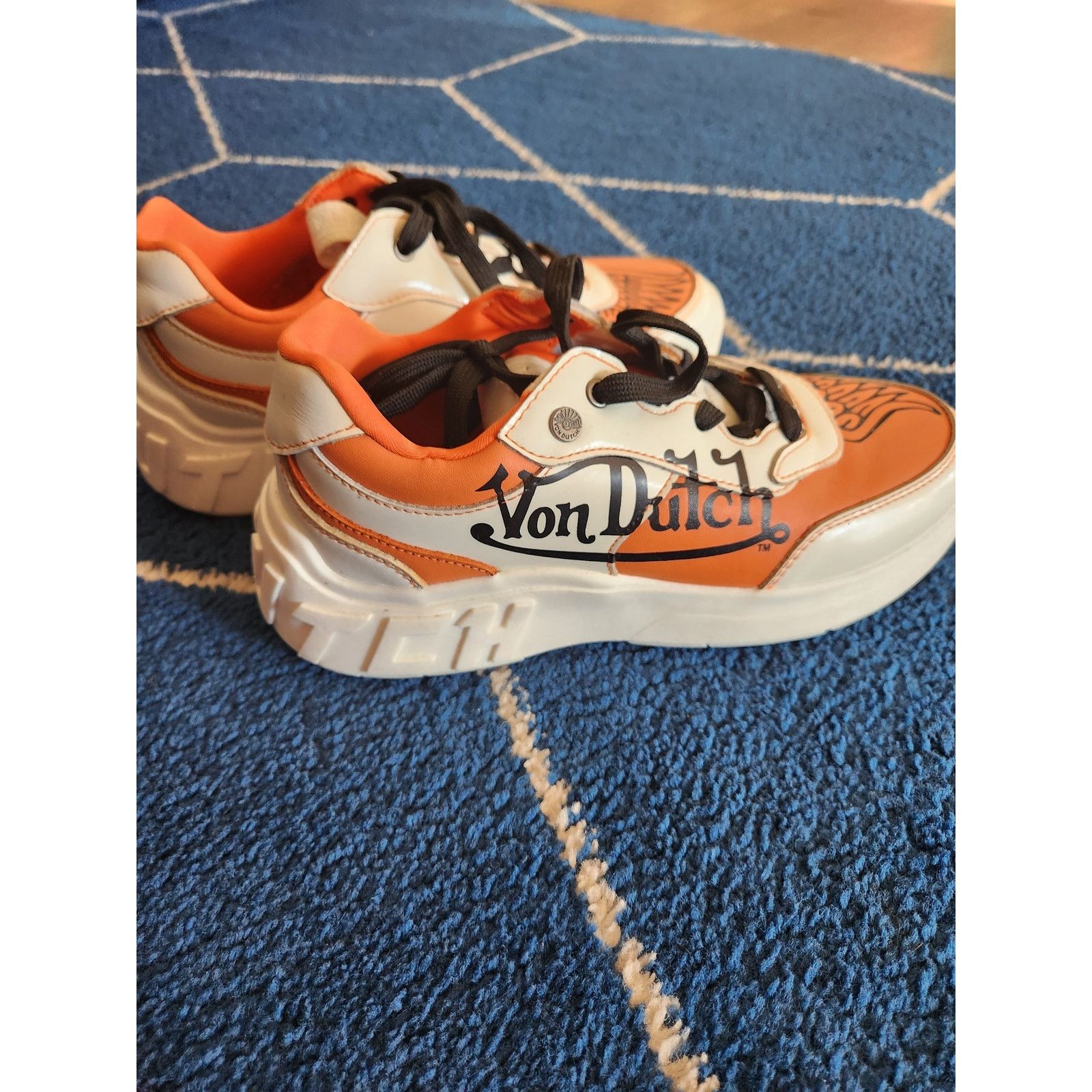 Von Dutch Von Dutch Women's Orange & White Eye Ball Sneakers sz 7.5 Size US 7.5 / IT 37.5 - 1 Thumbnail