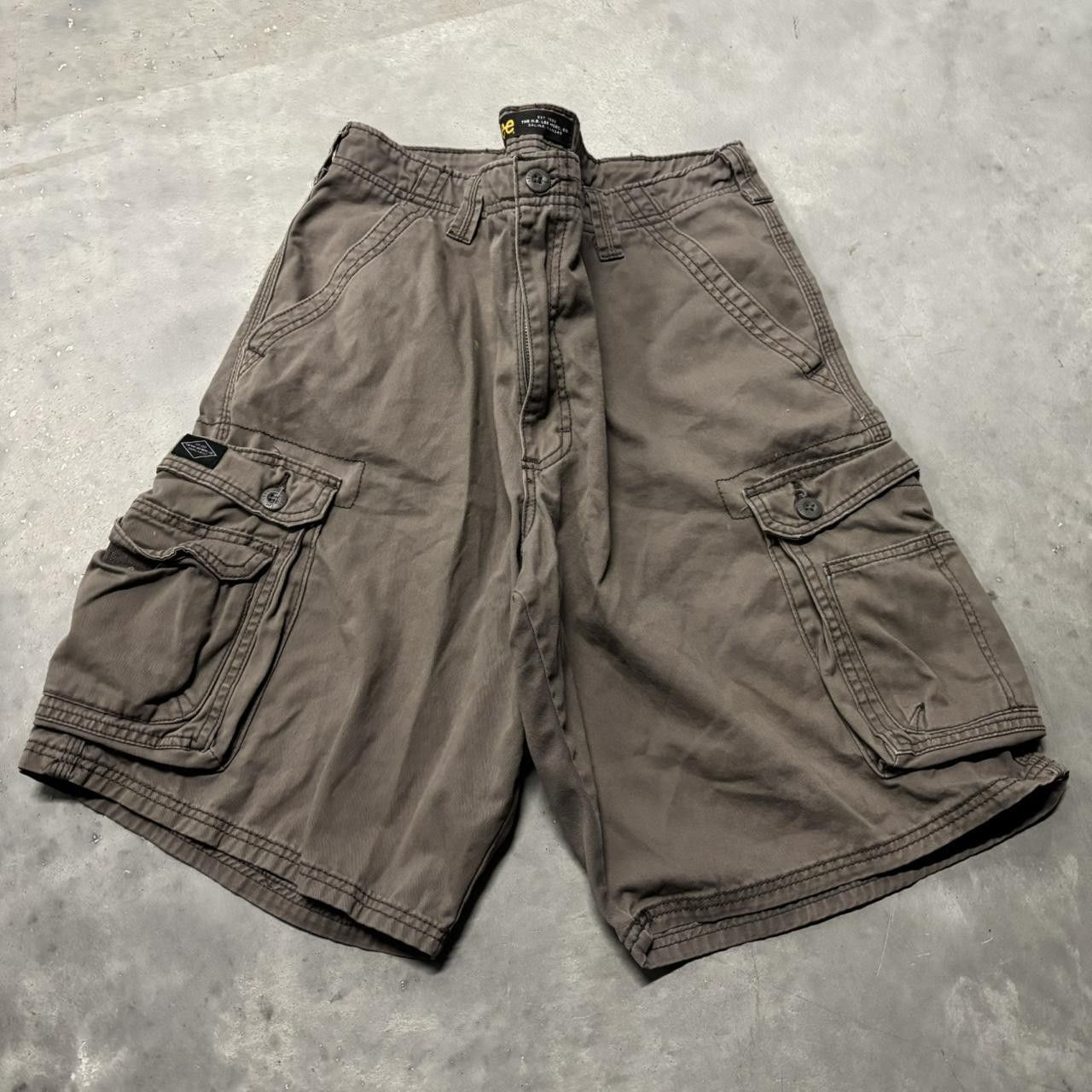 Japanese Brand × Vintage Crazy Vintage Y2K/2000s Baggy Faded Brown Skater Cargo Shorts! Size US 38 / EU 54 - 1 Thumbnail