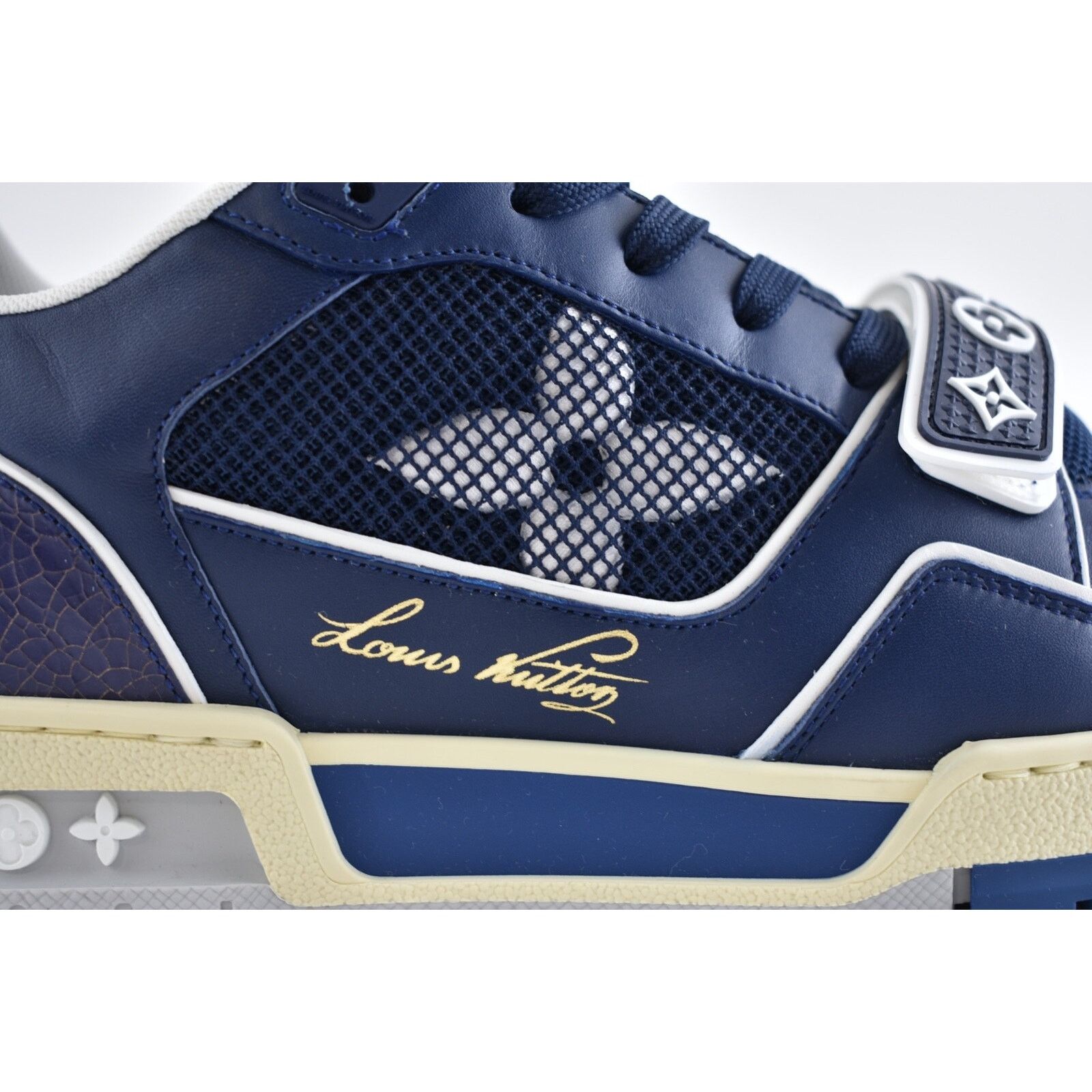 Louis Vuitton Louis Vuitton Blue Low Top Trainer Sneaker LV 8 US 9 9.5 Size US 9 / EU 42 - 2 Thumbnail