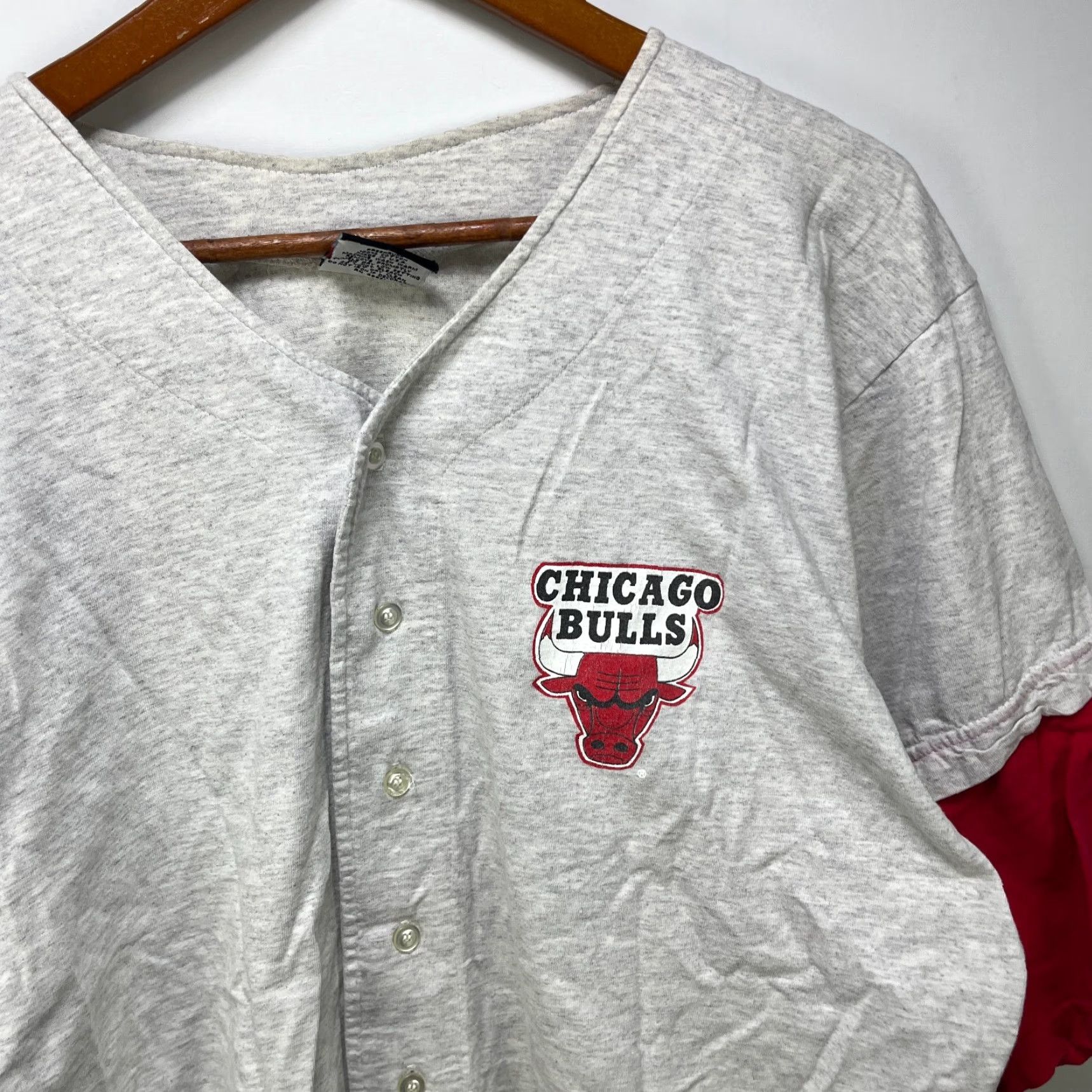 Vintage VINTAGE 90s TAZ Chicago Bulls T Shirt Jersey XL Shirt Mens Gray Cotton Jersey 90s Theme Mens Size US XL / EU 56 / 4 - 6 Thumbnail