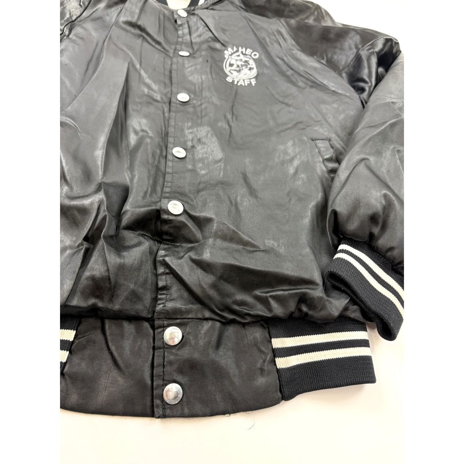 Vintage VINTAGE MAHEO Bomber Jacket Mens Large Black Satin Varsity Soccer Staff 80s Size US L / EU 52-54 / 3 - 3 Thumbnail