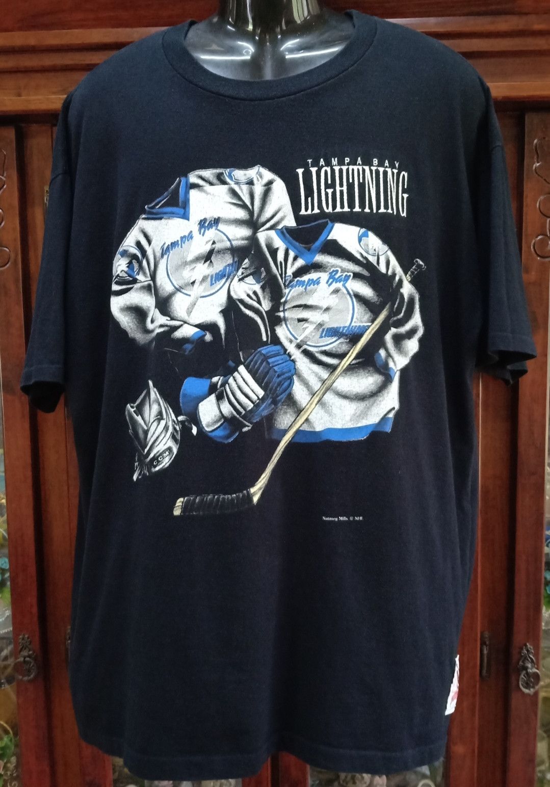 image of Vintage 90's Nhl Tampa Bay Lightning T-Shirt in Black, Men's (Size 2XL)