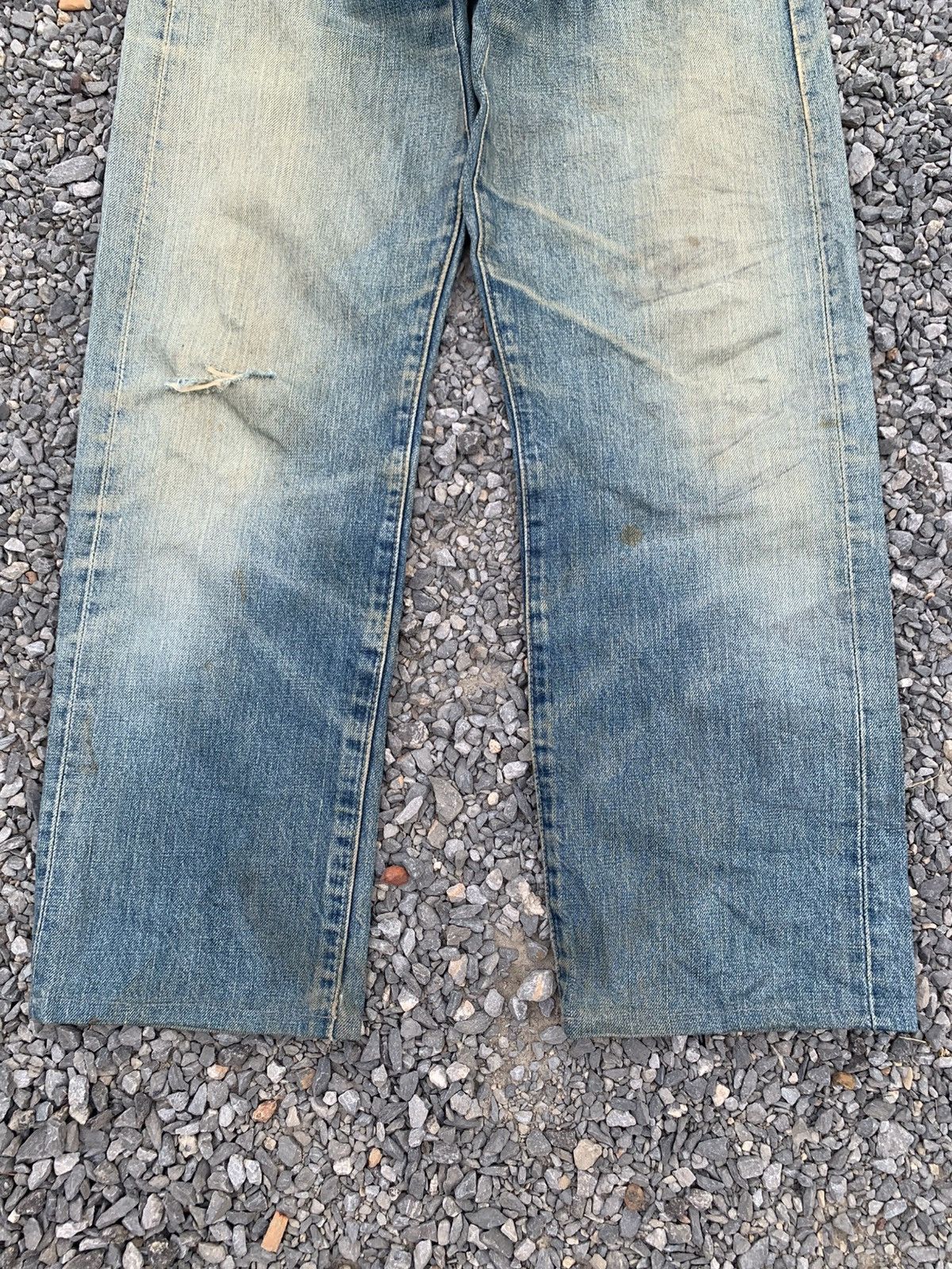 Levi's VINTAGE LEVIS 503BXX SELVEDGE BUTTON FLY DISTRESSED DENIM Size US 28 / EU 44 - 7 Thumbnail