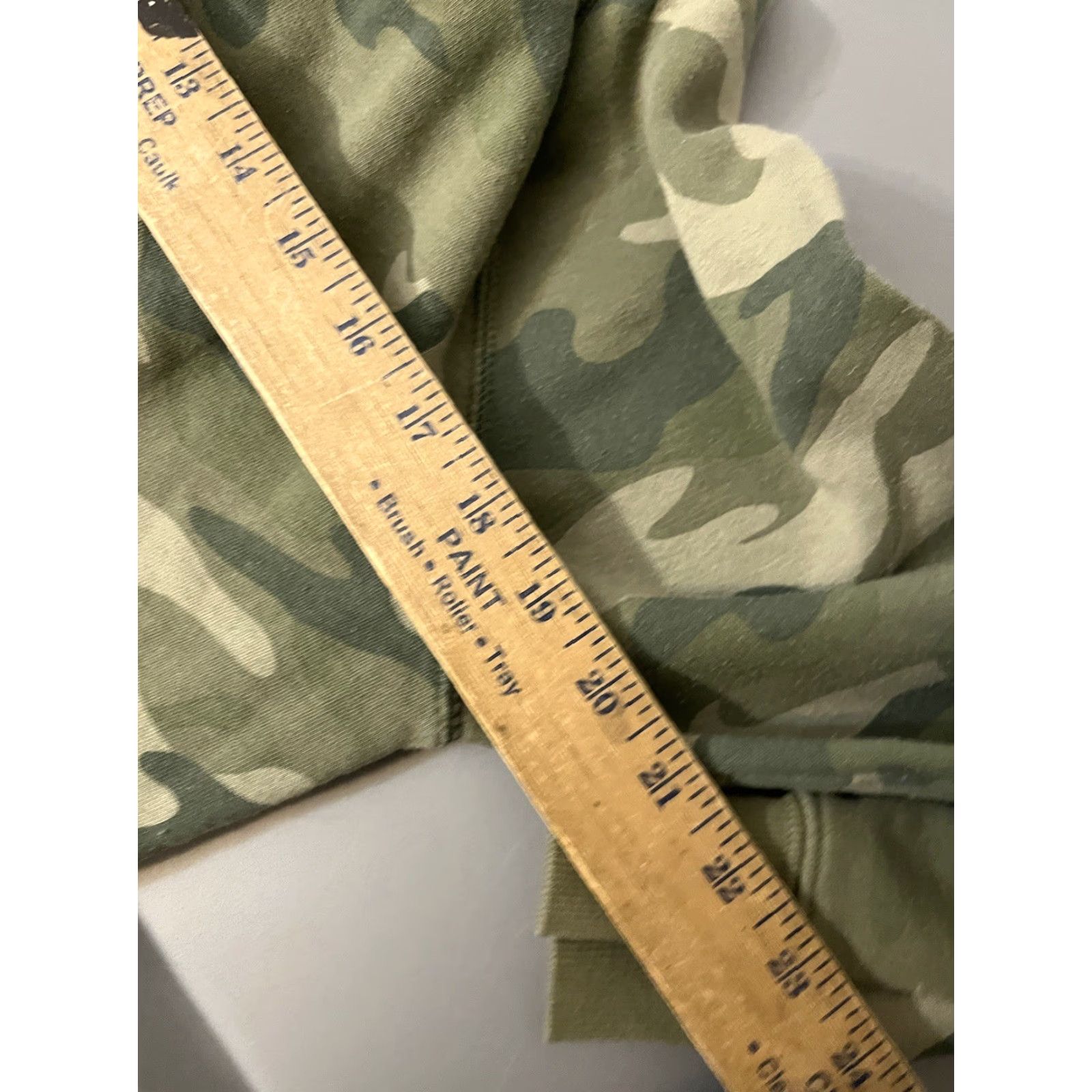 Old Navy Old Navy Sweatshirt Women’s Medium Green Camouflage Pullover Long Sleeve Size M / US 6-8 / IT 42-44 - 5 Thumbnail