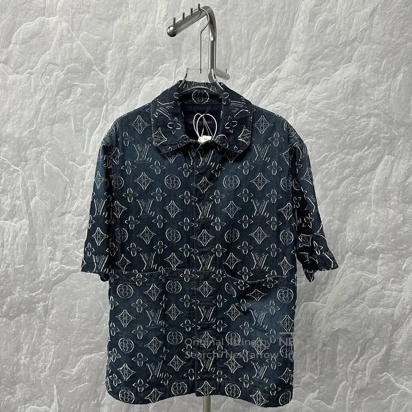 Louis Vuitton louis vuitton denim short sleeve shirt. Size US M / EU 48-50 / 2 - 1 Thumbnail