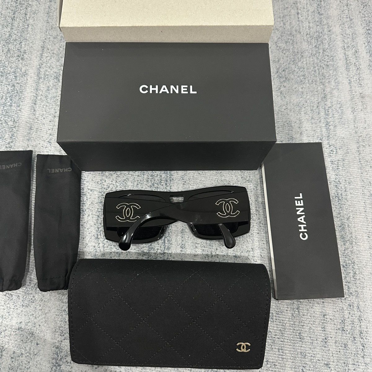 Chanel CHANEL 0CH5539 C622T8 SUNGLASSES Size ONE SIZE - 3 Thumbnail