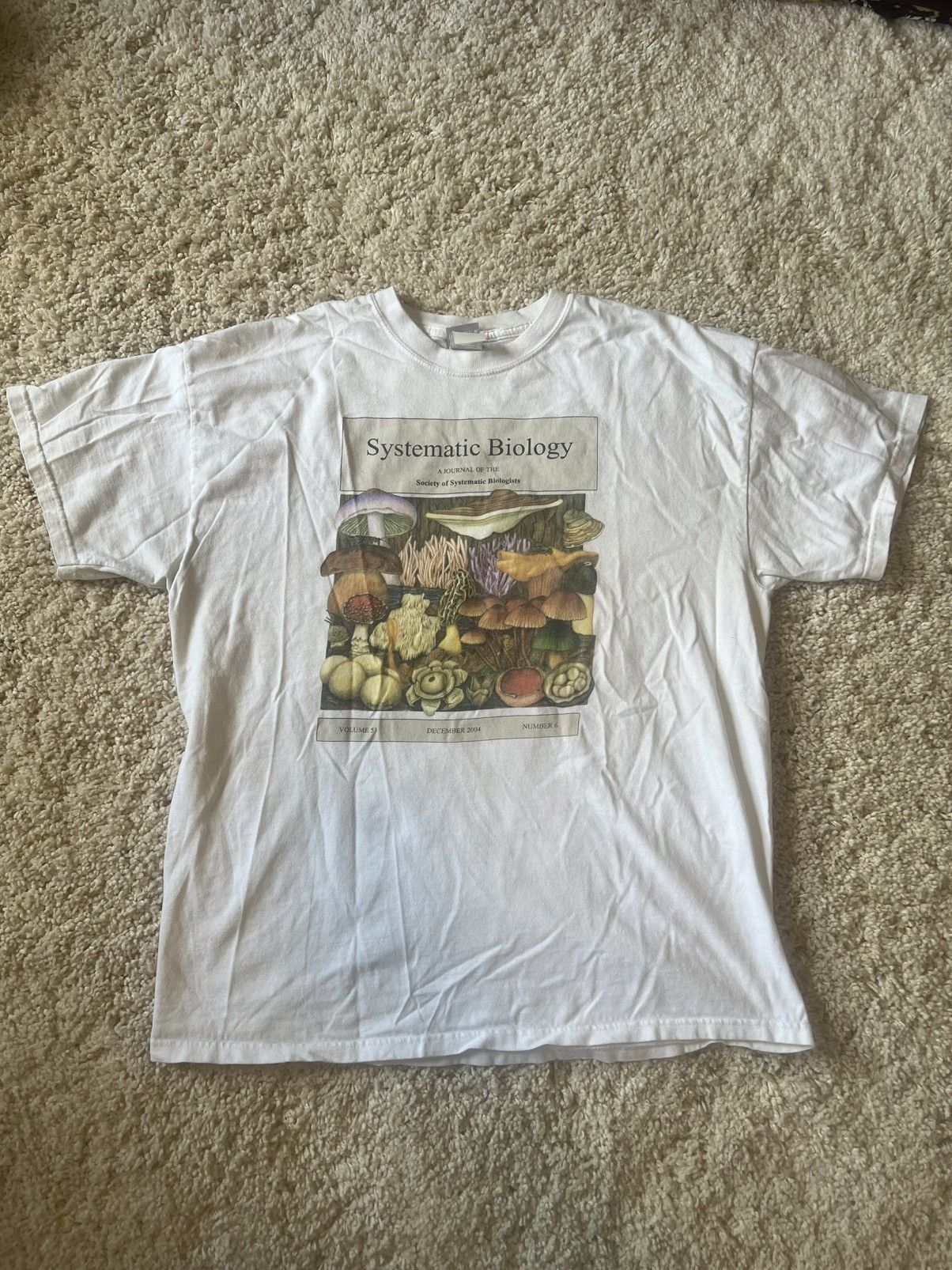 Vintage Vintage 90s “Systematic Biology” Mushroom T-Shirt Size US L / EU 52-54 / 3 - 1 Thumbnail