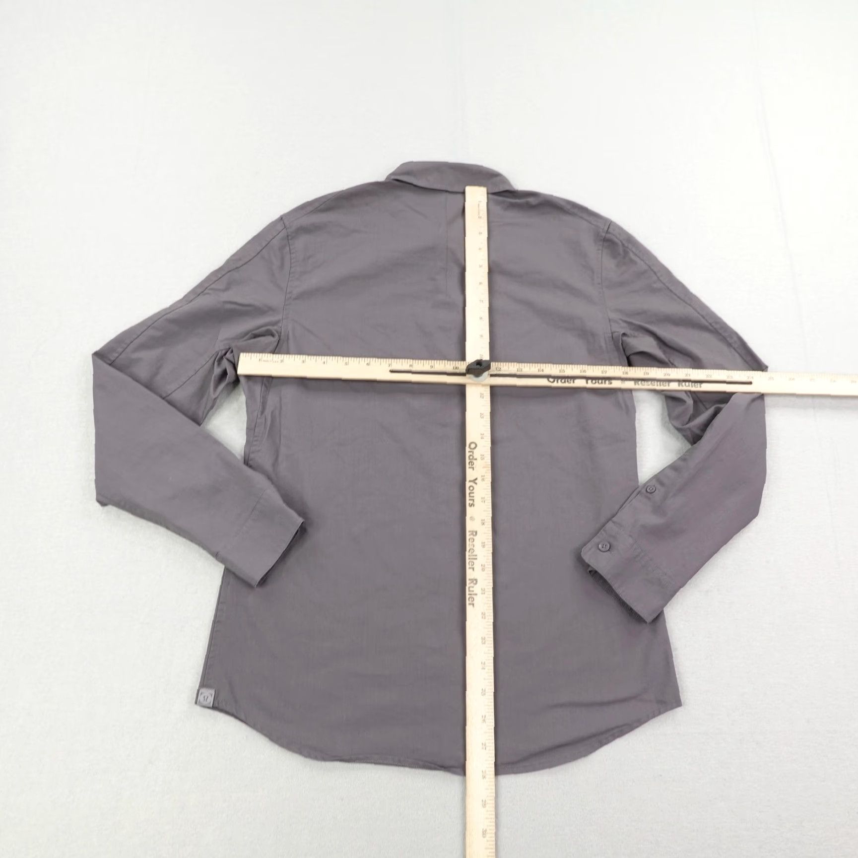 Lululemon Lululemon Men’s Shirt Medium Gray Performance Button Up Long Sleeve Casual Workwear Size US M / EU 48-50 / 2 - 4 Thumbnail