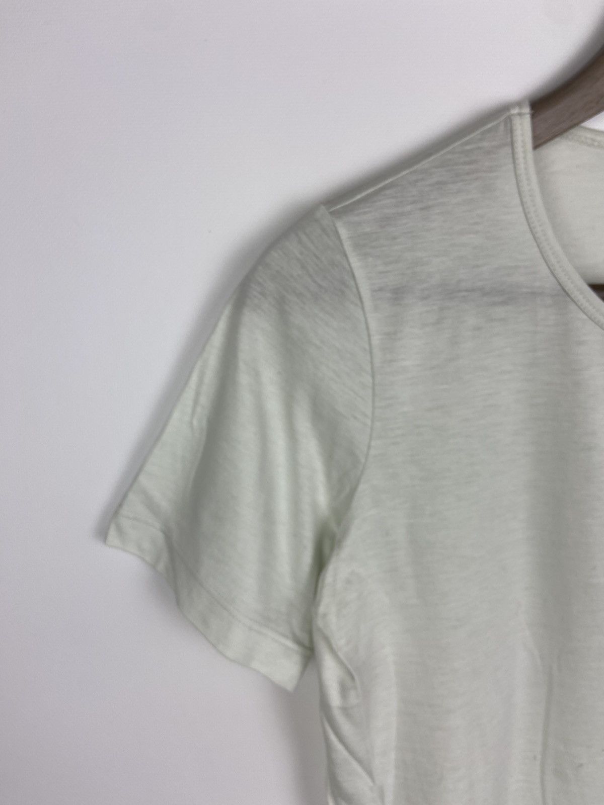 Jil Sander Jil Sander Women's Cream Crew Neck T-Shirt Sz S Size S / US 4 / IT 40 - 4 Thumbnail
